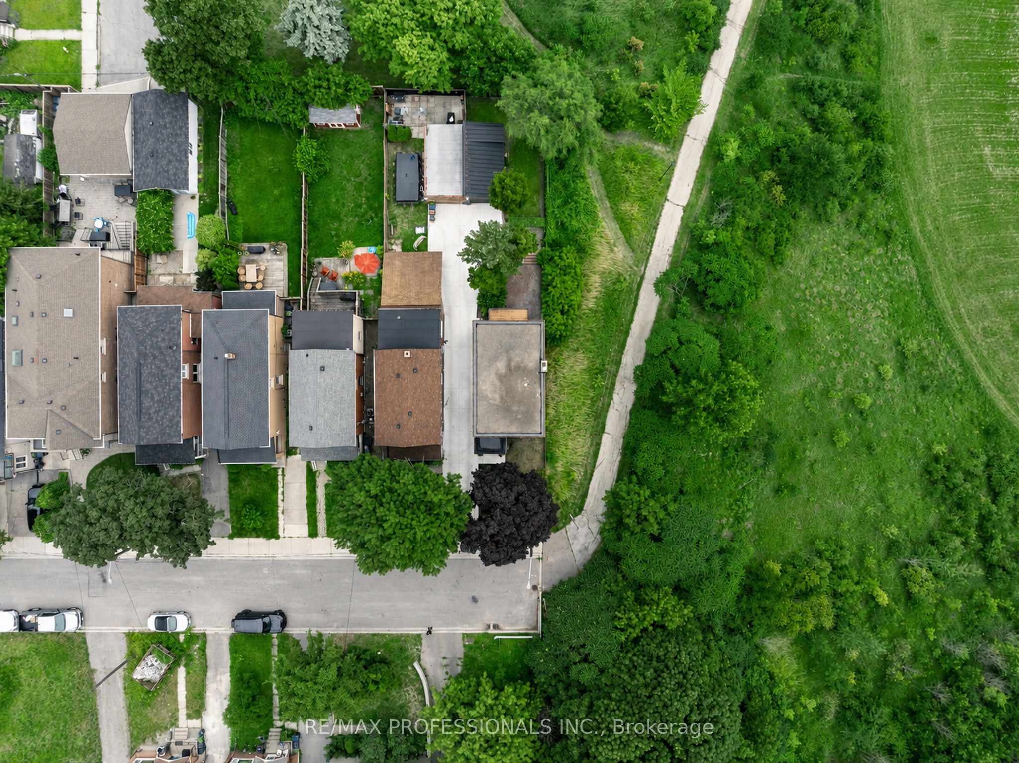 19 Arnold Avenue, Toronto, ON M6N 4M8 photo 3