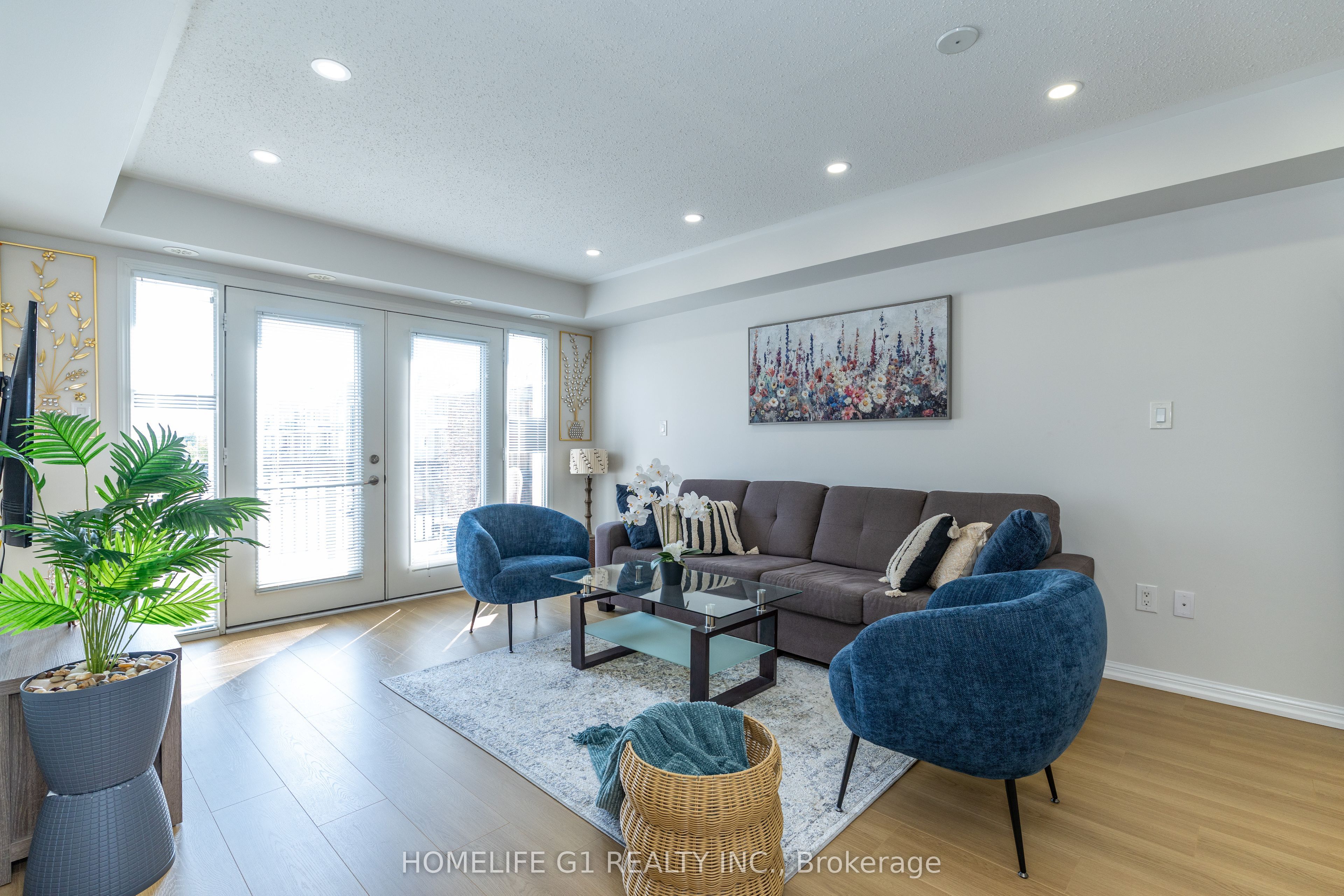 250 Sunny Meadow Boulevard 45, Brampton, ON L6R 3Y7
