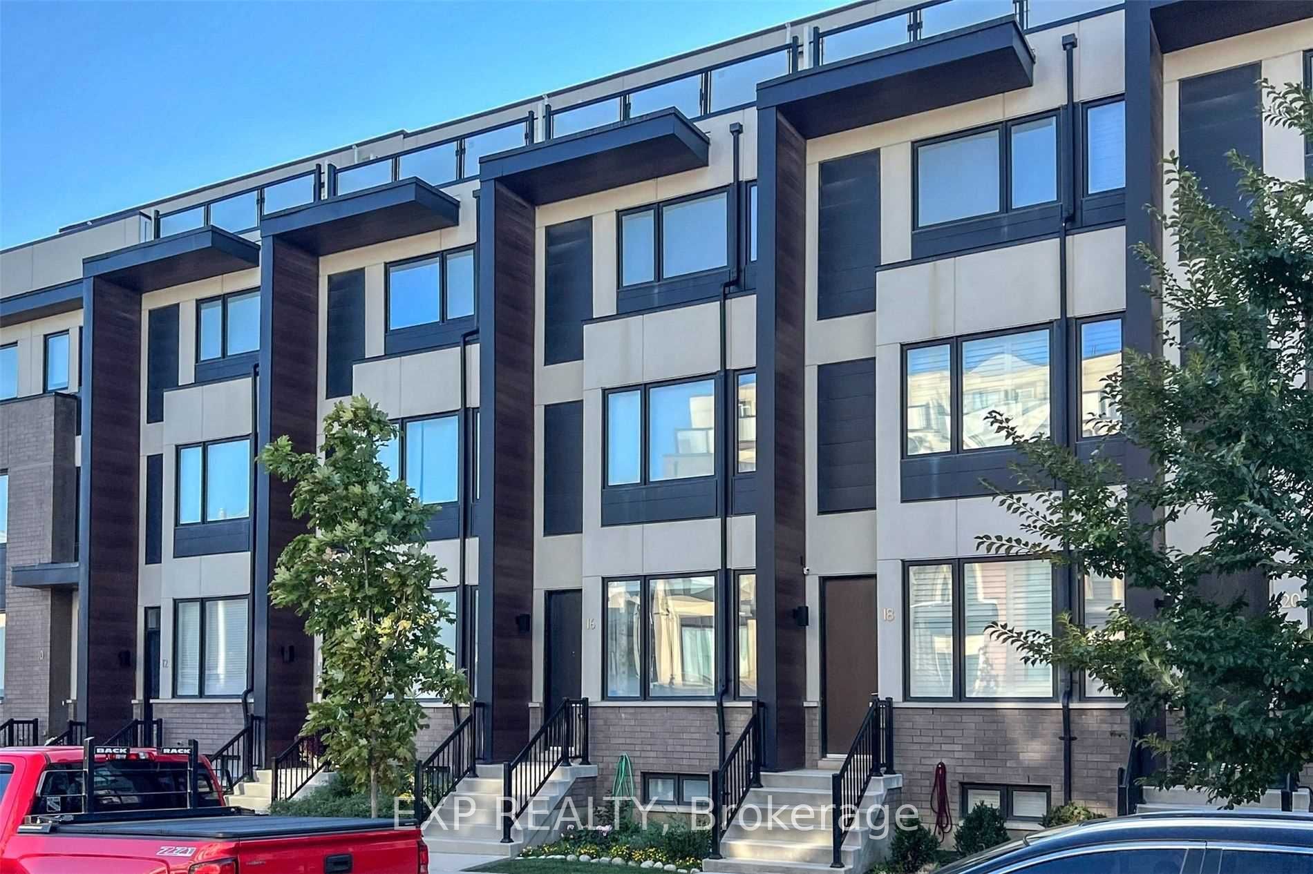16 Caroline Carpenter Grove, Toronto, ON M3K 0B1 photo 2