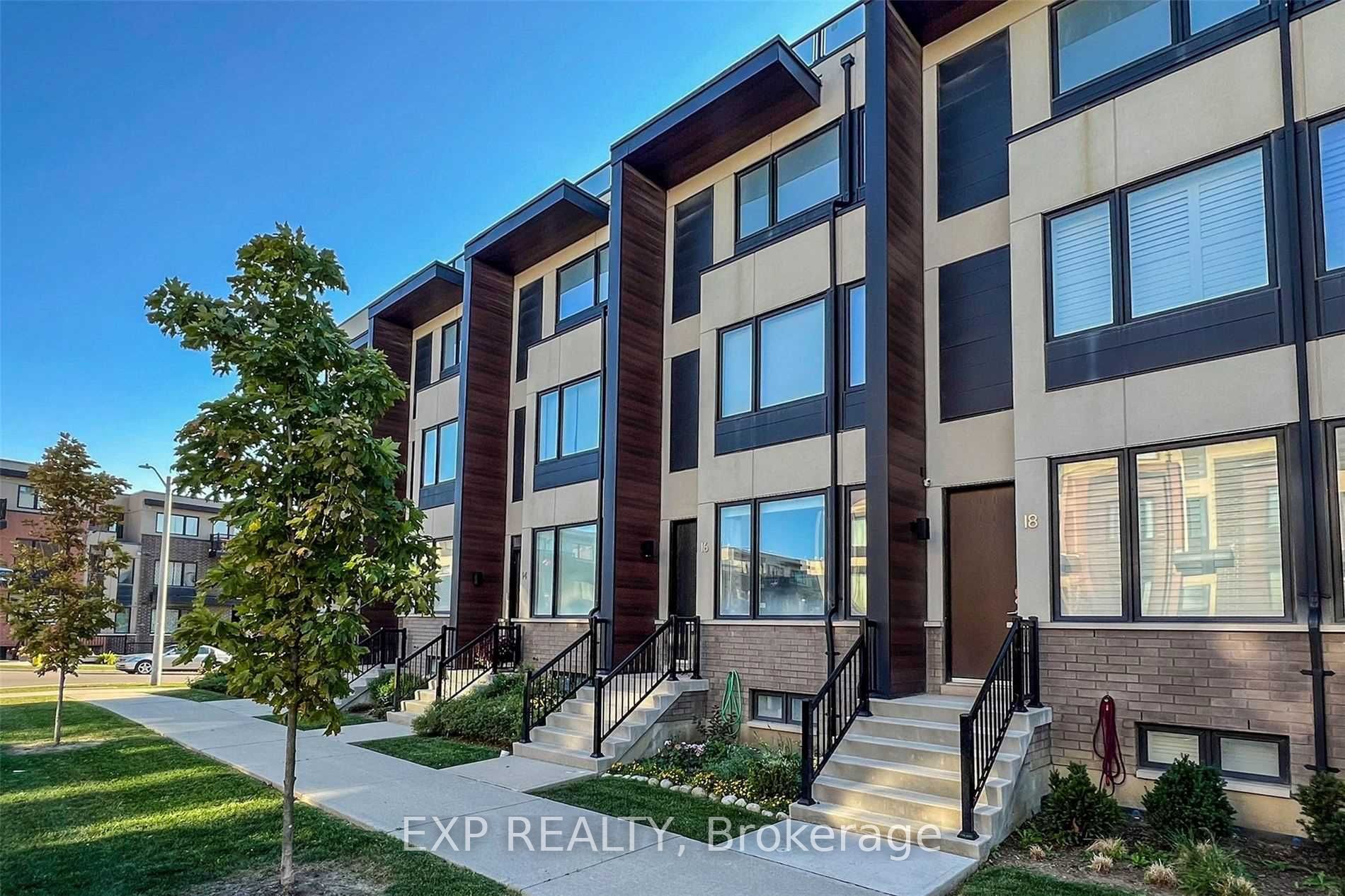 16 Caroline Carpenter Grove, Toronto, ON M3K 0B1 photo 4