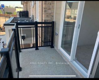 250 Sunny Meadow Boulevard 93, Brampton, ON L6R 3Y7 photo 2