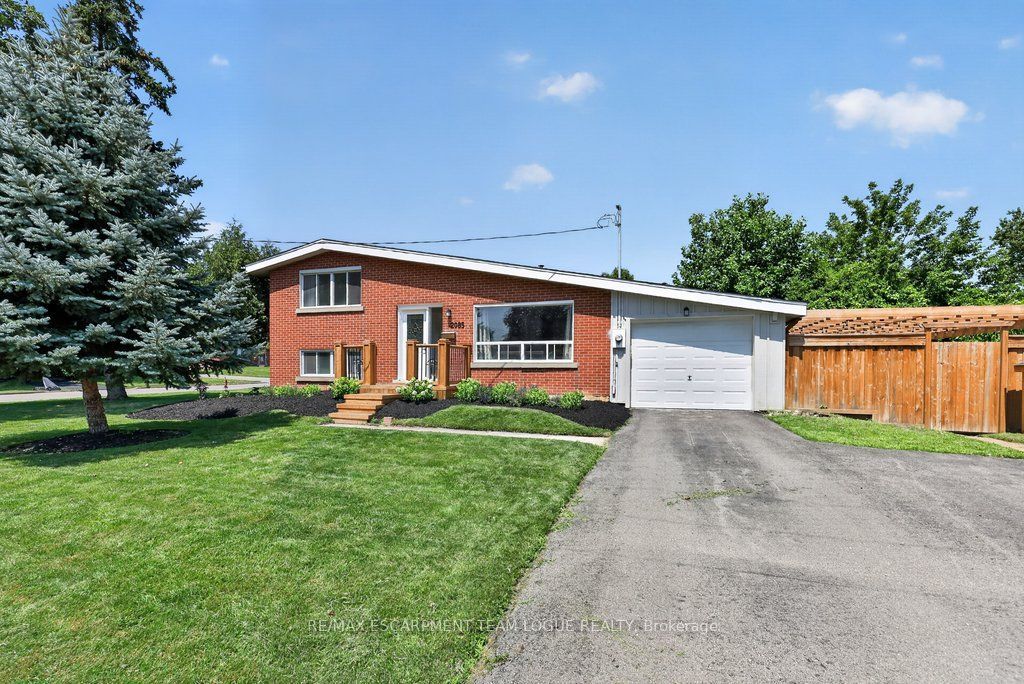 2085 Mountainside Drive, Burlington, ON L7P 1A9