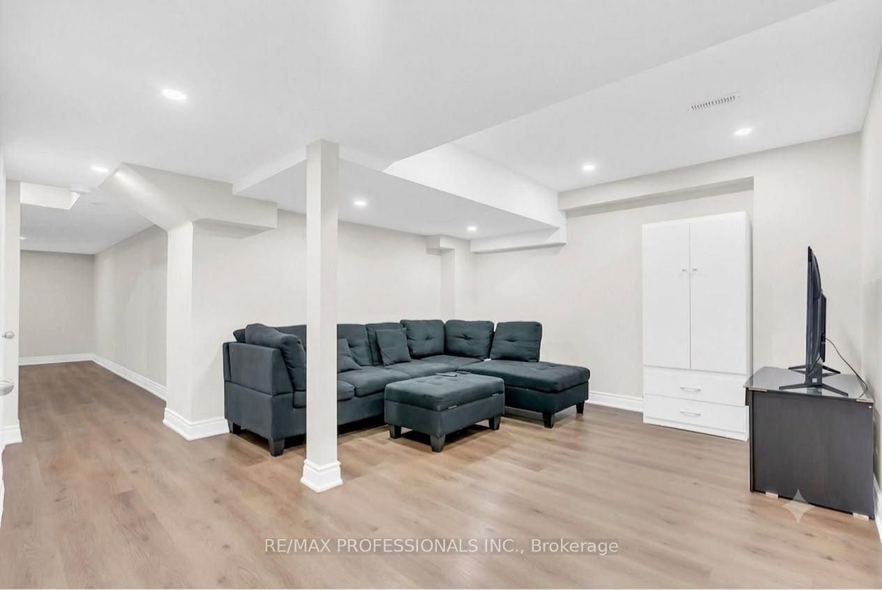 57 Forbes Terrace, Milton, ON L9T 3X8 photo 2