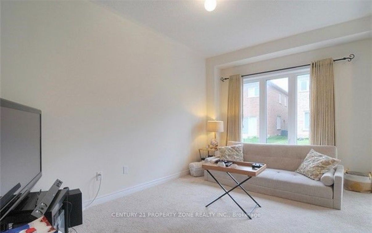 38 Banbridge Crescent, Brampton, ON L6X 5L9 photo 4