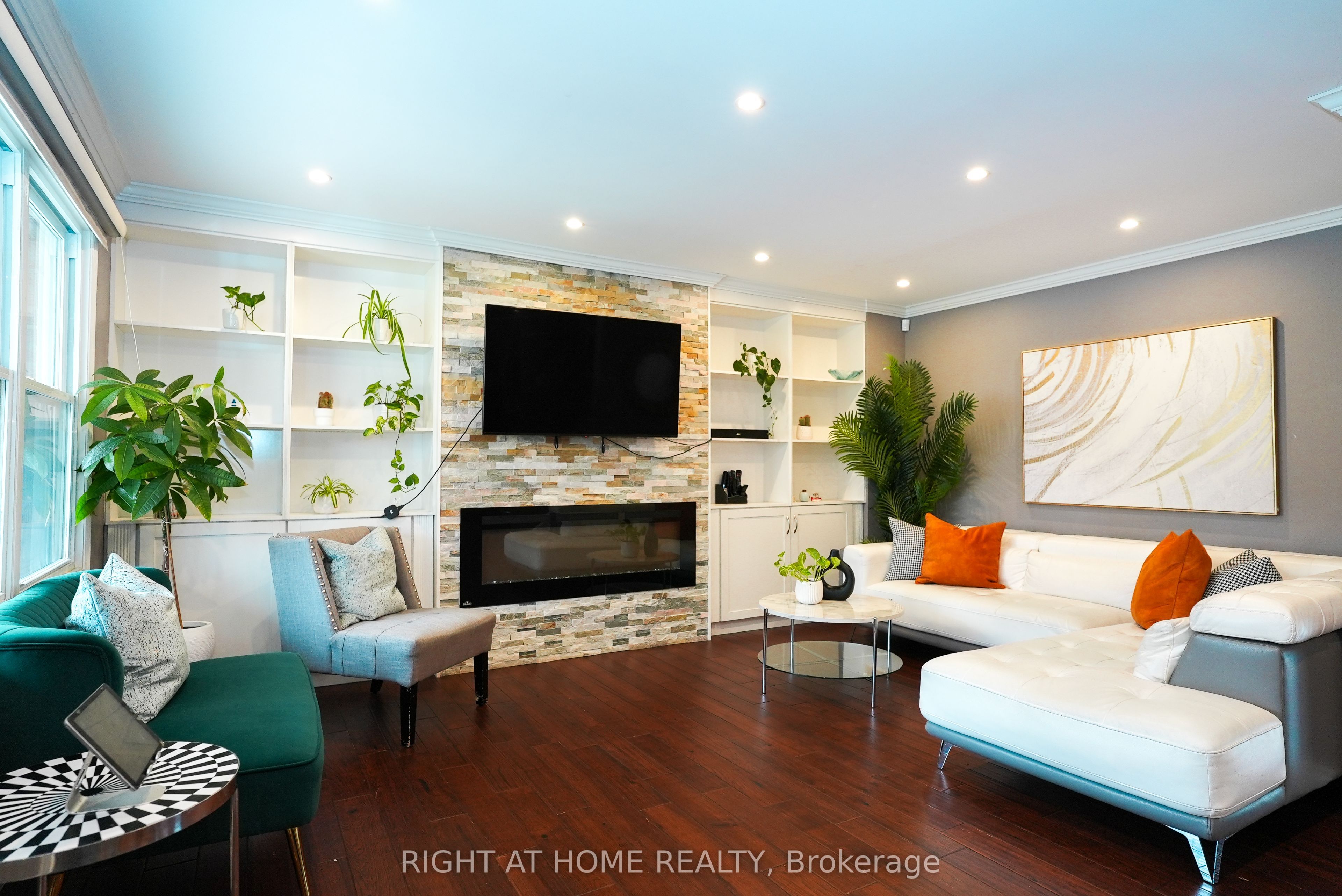 1266 Lakeview Drive, Oakville, ON L6H 2M8 photo 5