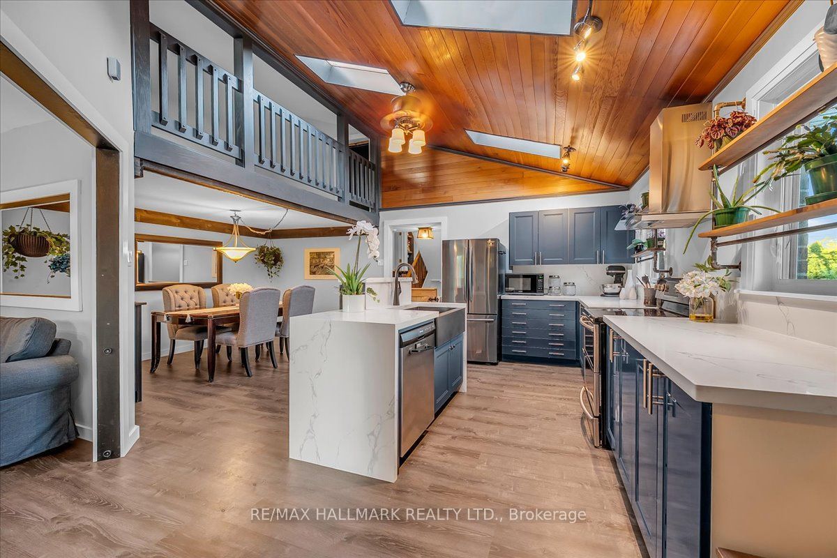 1286 Napier Crescent, Oakville, ON L6H 2A4