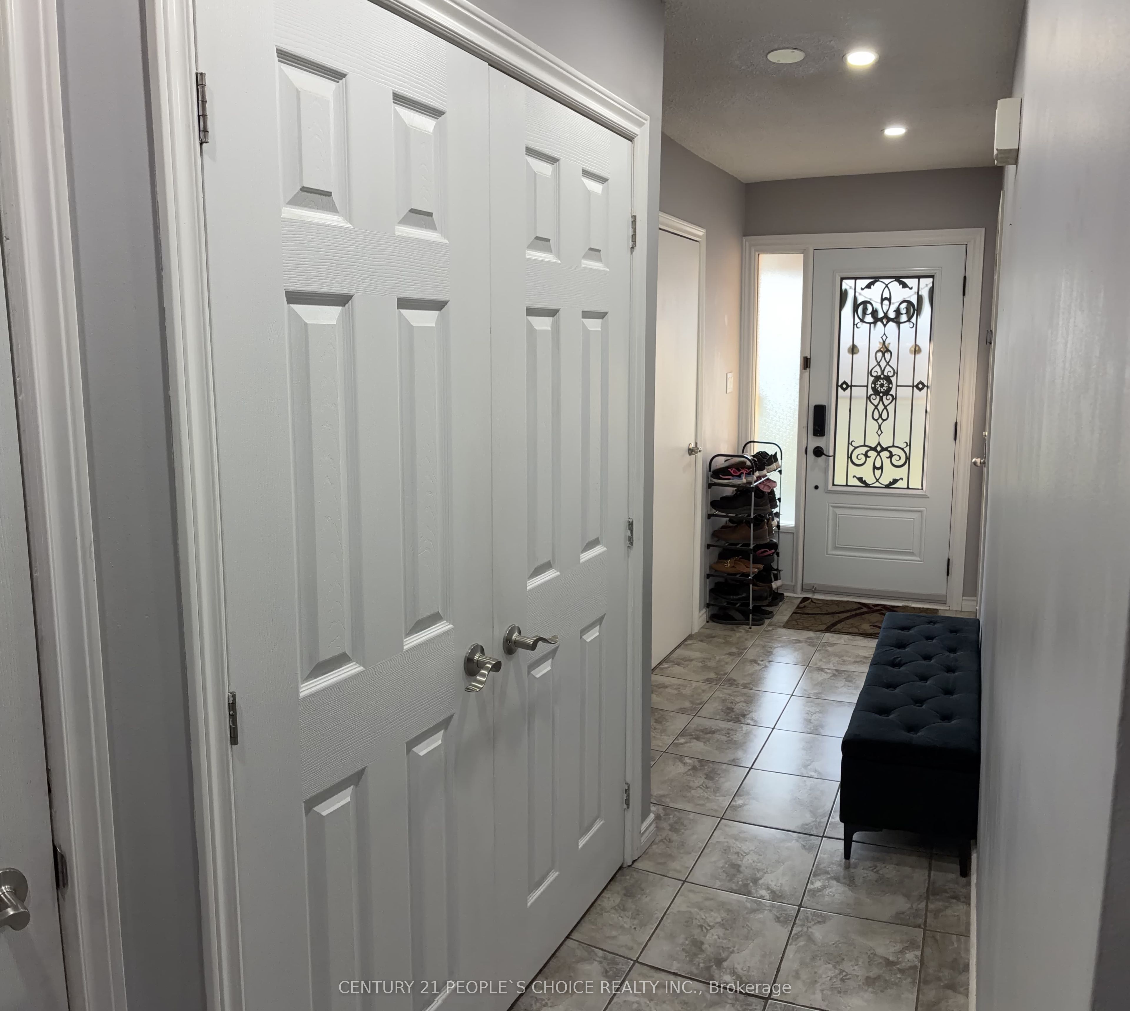 169 Baronwood Court 169, Brampton, ON L6V 3H8 photo 3