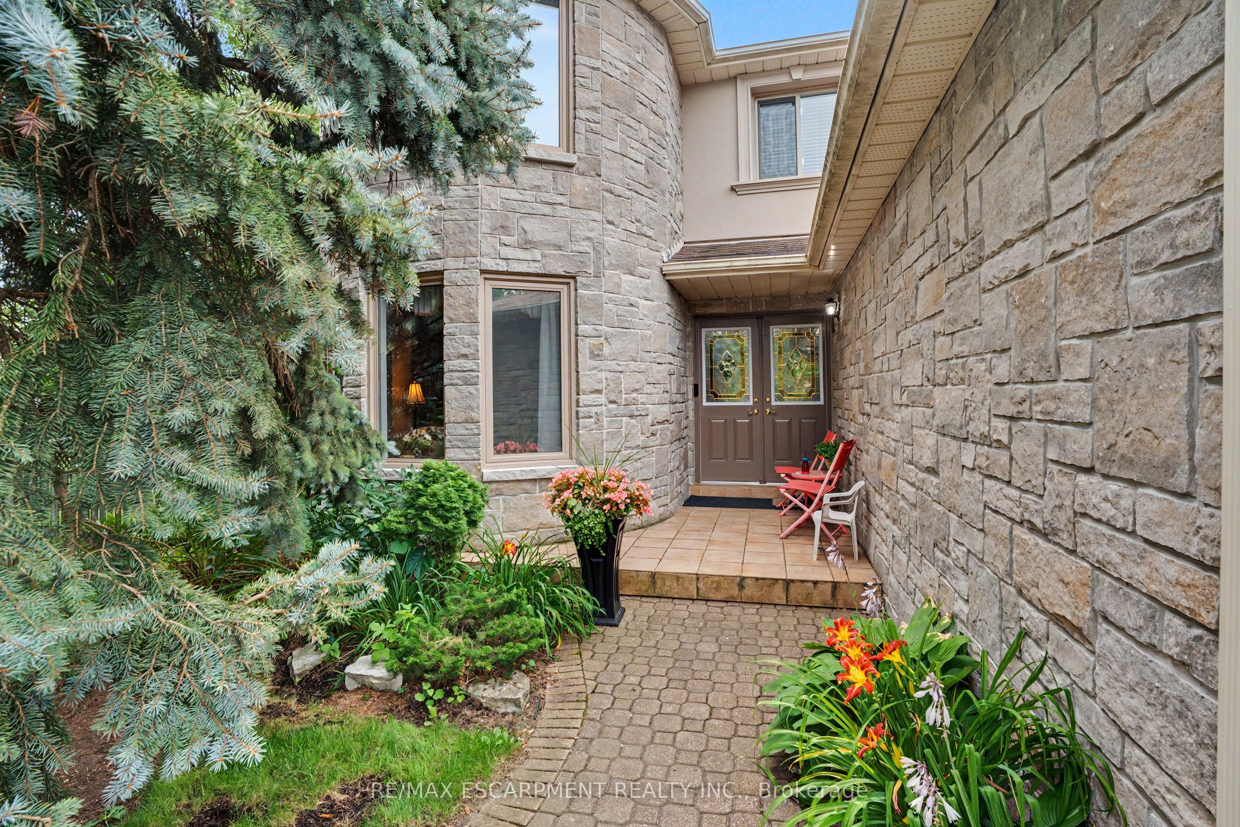 5172 Hidden Valley Court, Mississauga, ON L5M 3P1 photo 4