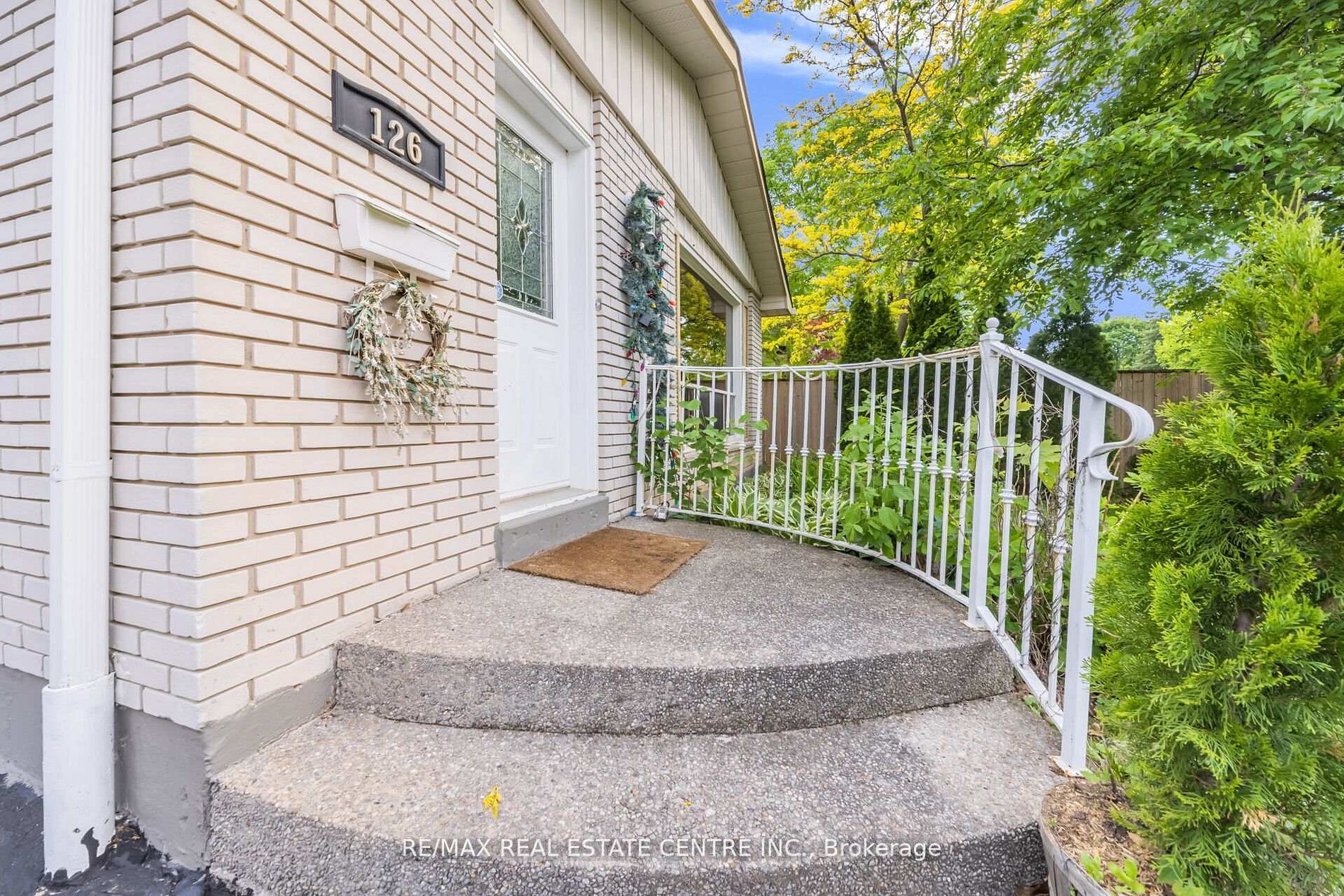 126 Culham Street, Oakville, ON L6H 1G5 photo 5