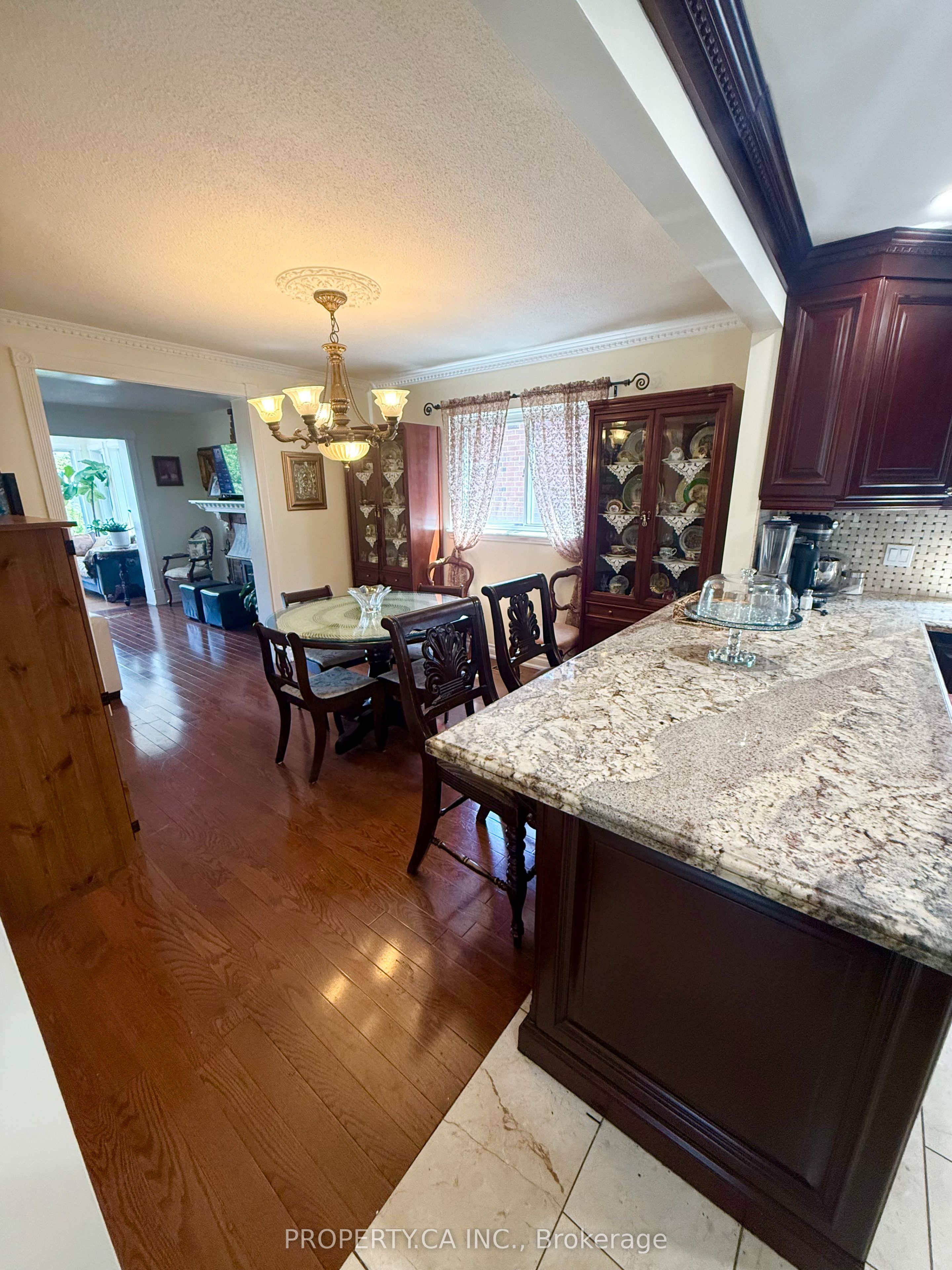4099 Fieldgate Drive #Room 2, Mississauga, ON L4W 2C6 photo 5