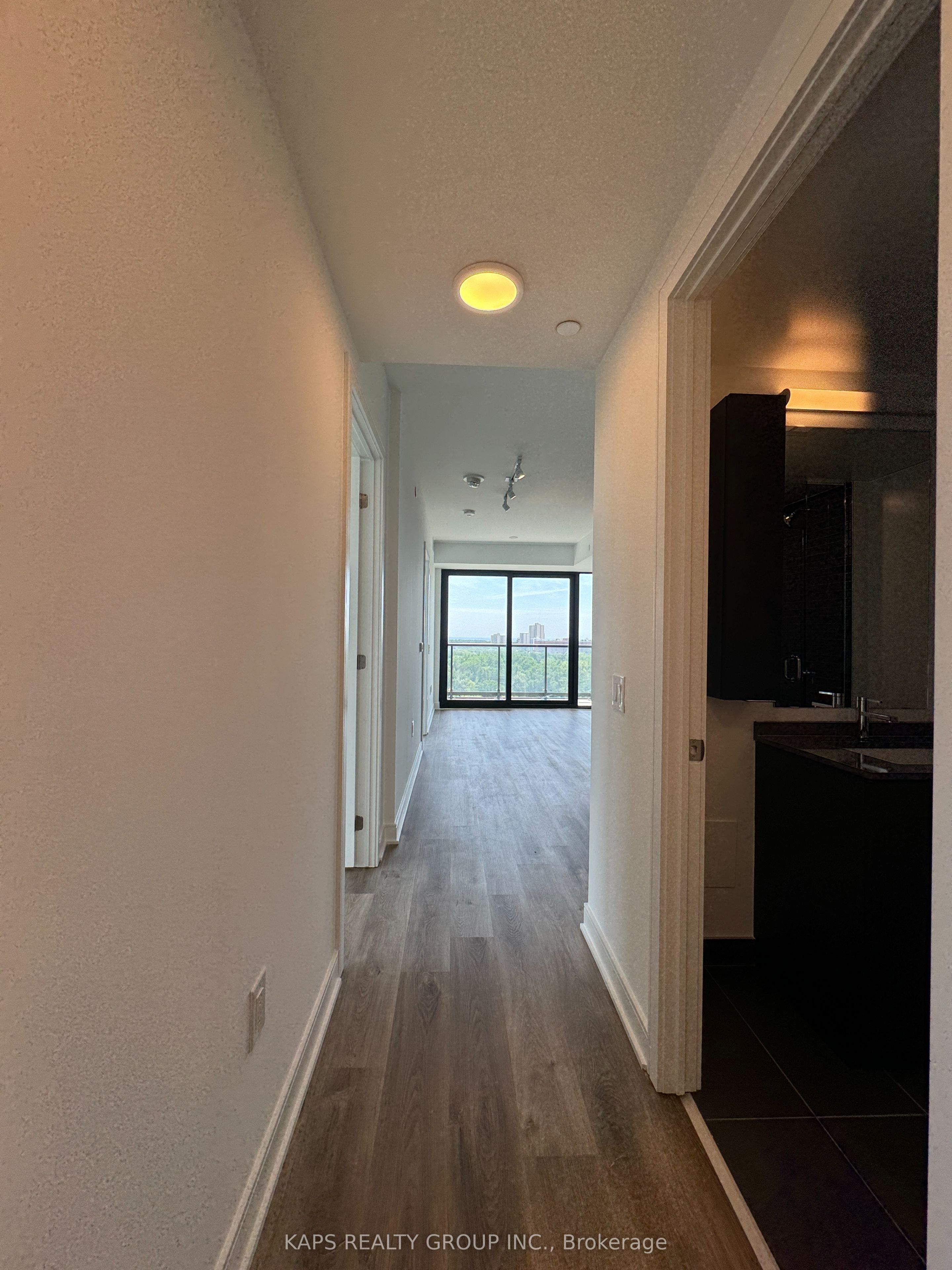 86 Dundas Street 1114, Mississauga, ON L5A 0B1 photo 5