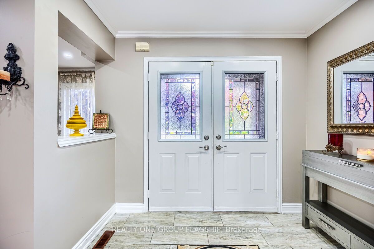 5846 Tenth Line W, Mississauga, ON L5M 6V3 photo 3