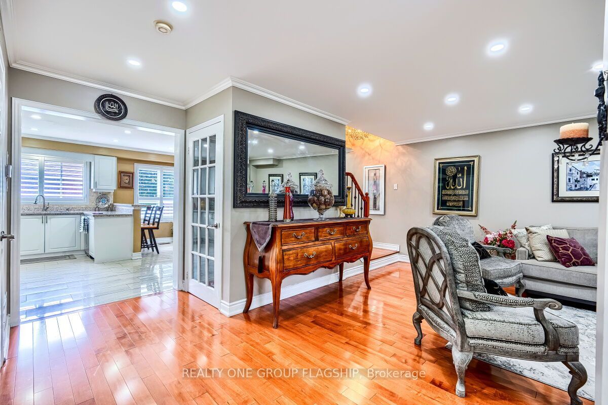 5846 Tenth Line W, Mississauga, ON L5M 6V3 photo 4