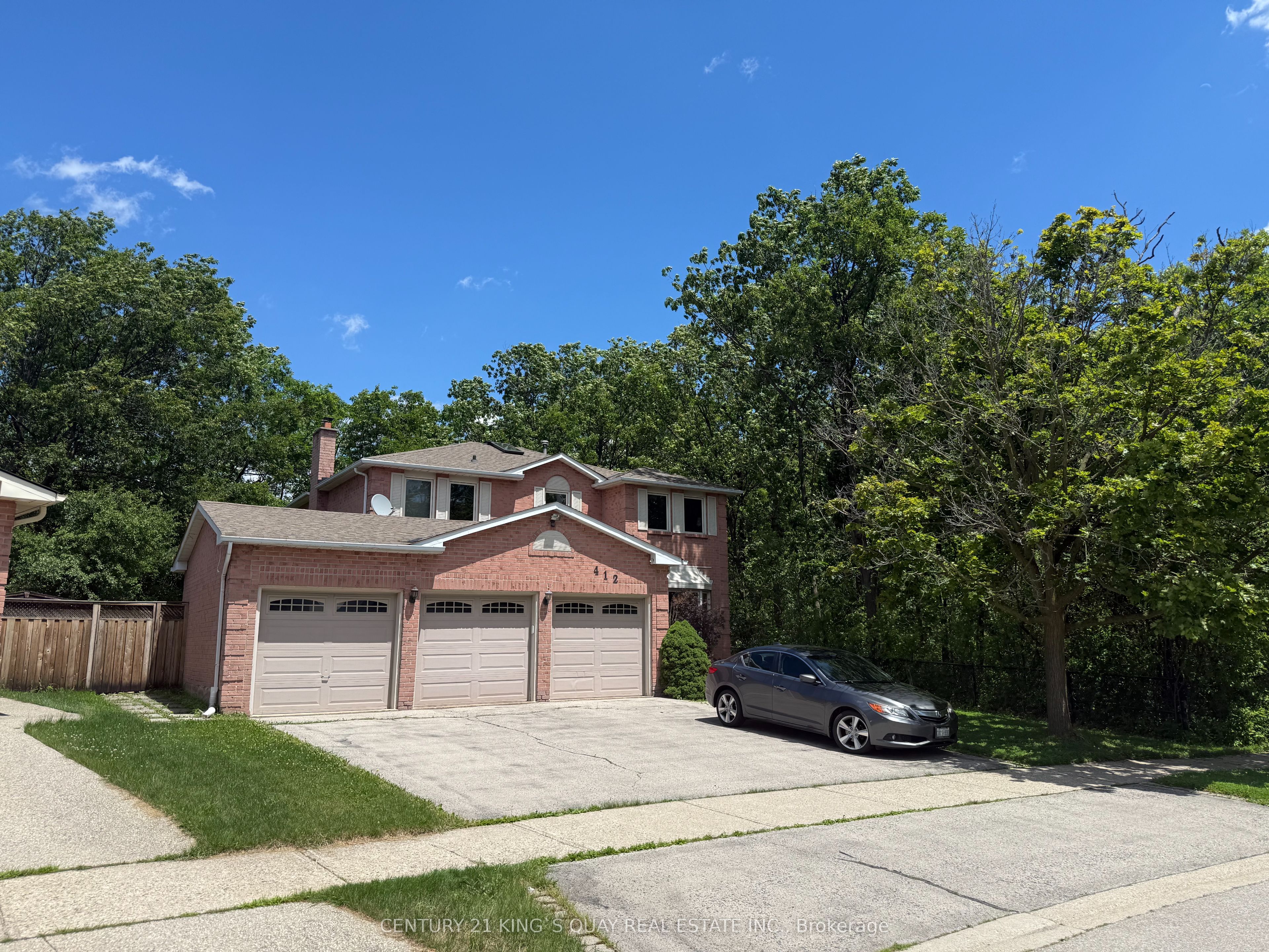 412 Freeman Crescent, Oakville, ON L6H 4R3 photo 2