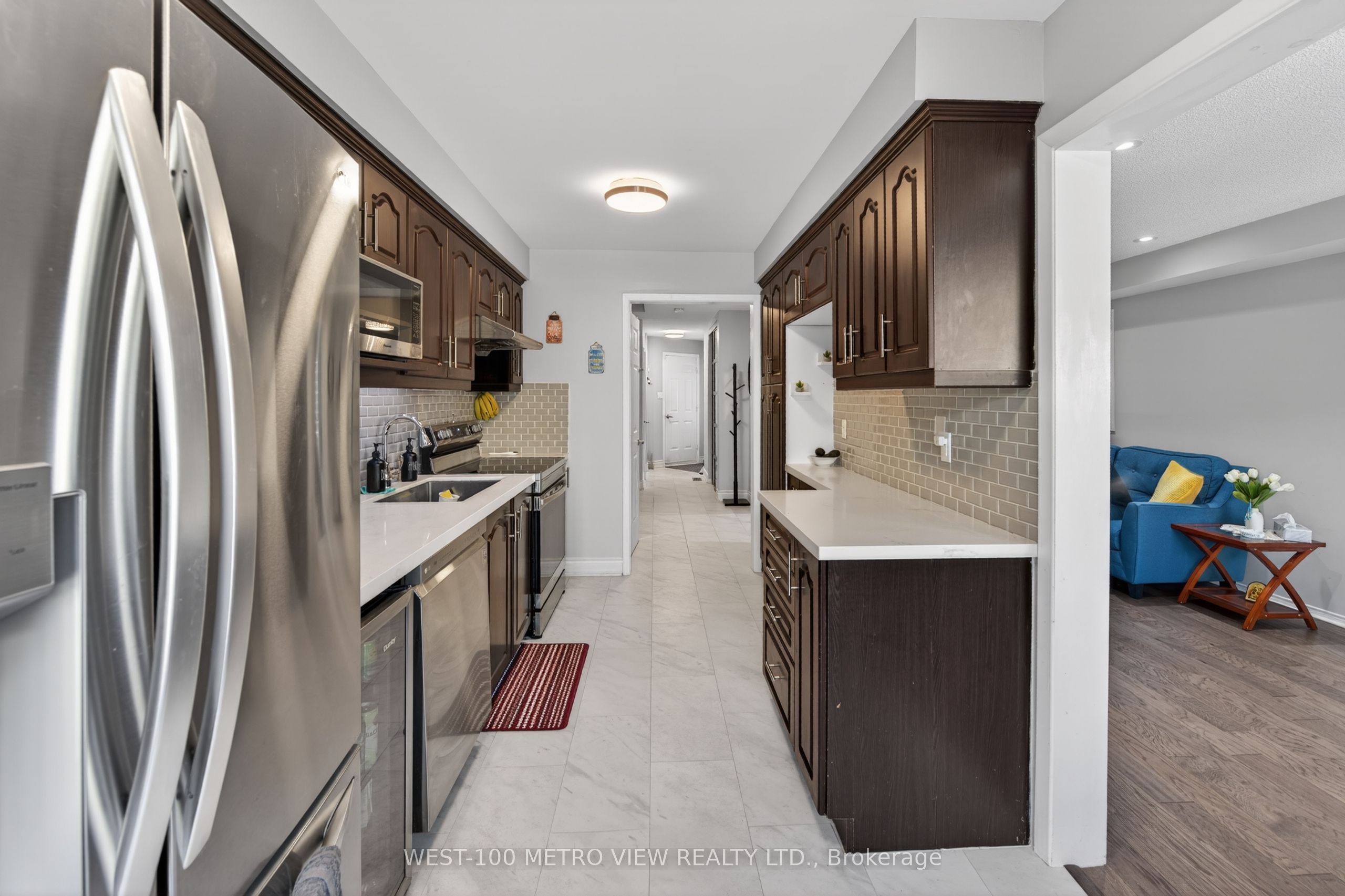 5361 Bullrush Drive, Mississauga, ON L5V 2C1 photo 4