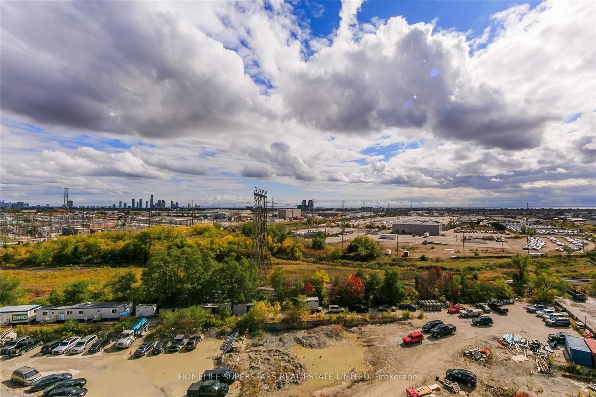 20 Thomas Riley Road W 809, Toronto, ON M9B 0C3 photo 2