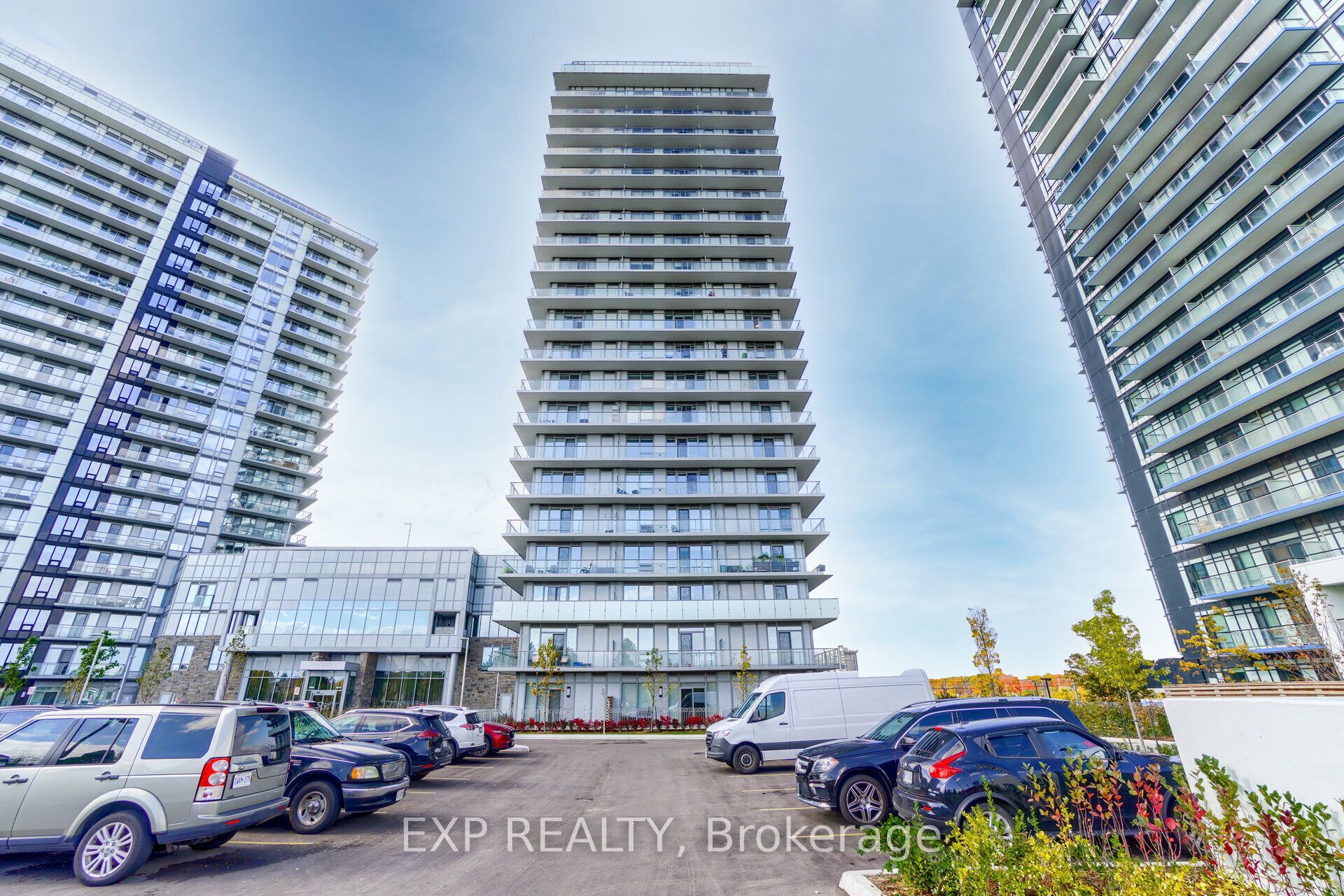 4675 Metcalfe Avenue 1707, Mississauga, ON L5M 0Z7 photo 2