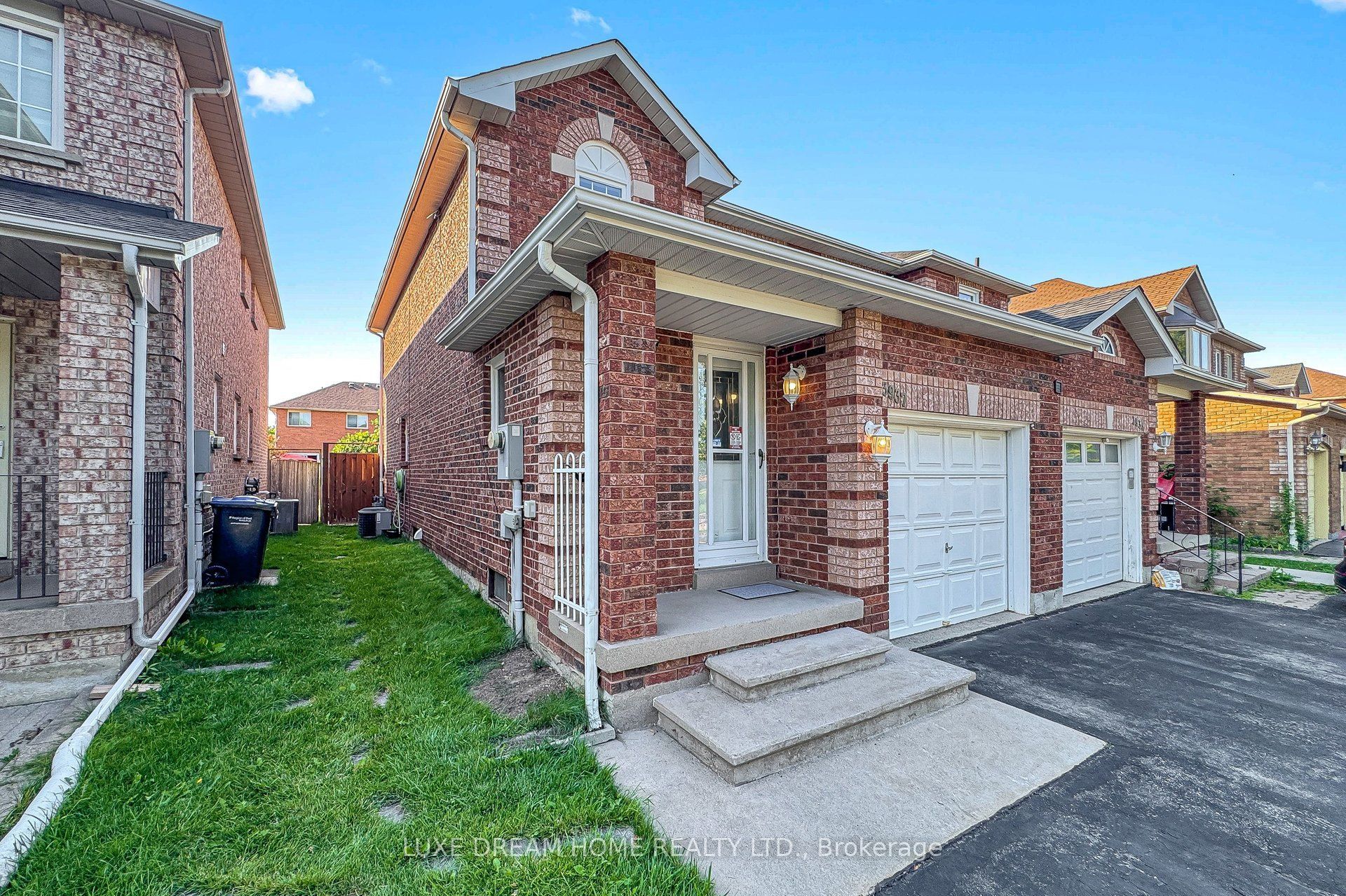 3937 Stoneham Way, Mississauga, ON L5N 6Y6
