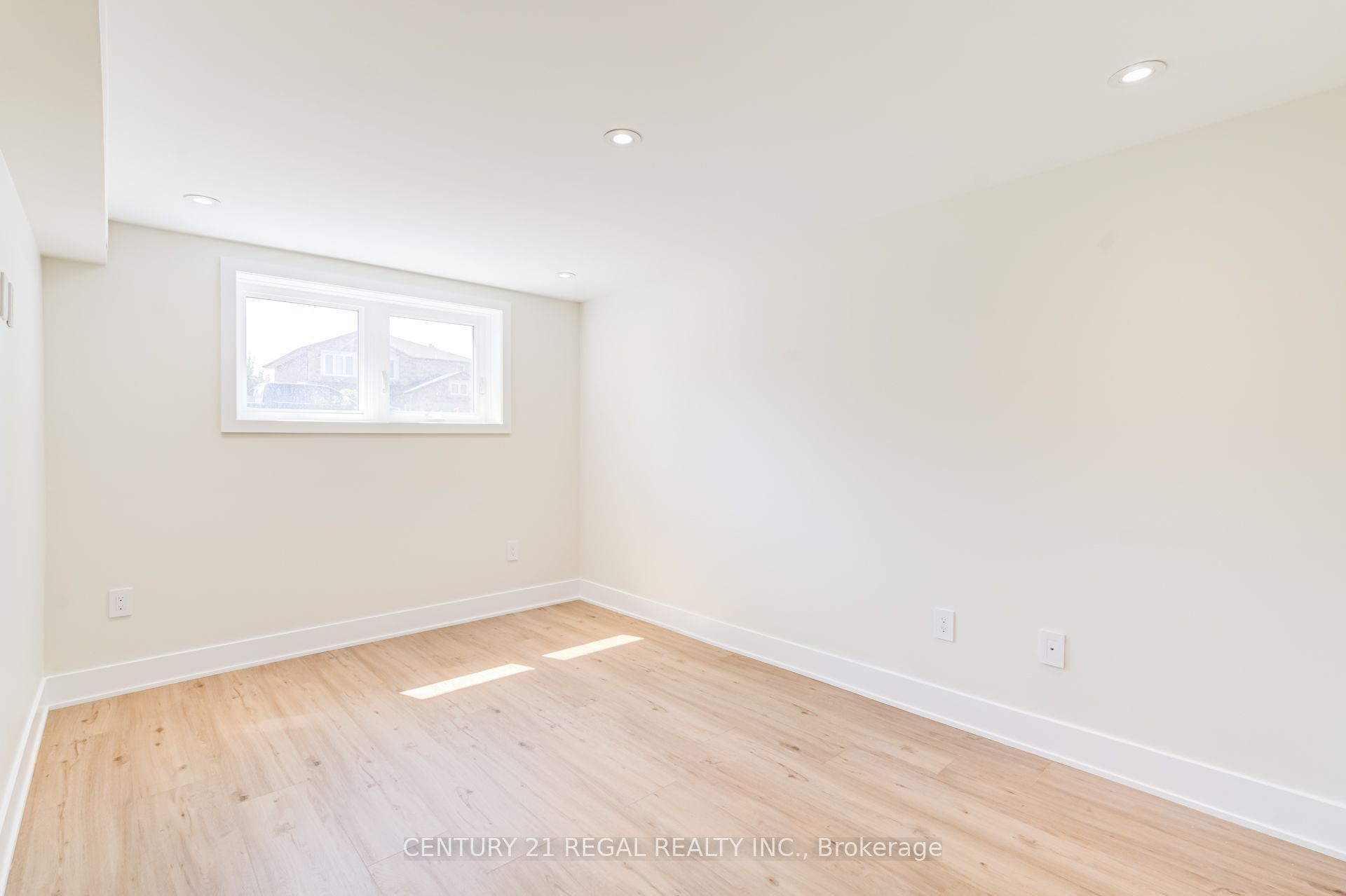 171 Gamma Basement Street, Toronto, ON M8W 4G3 photo 5