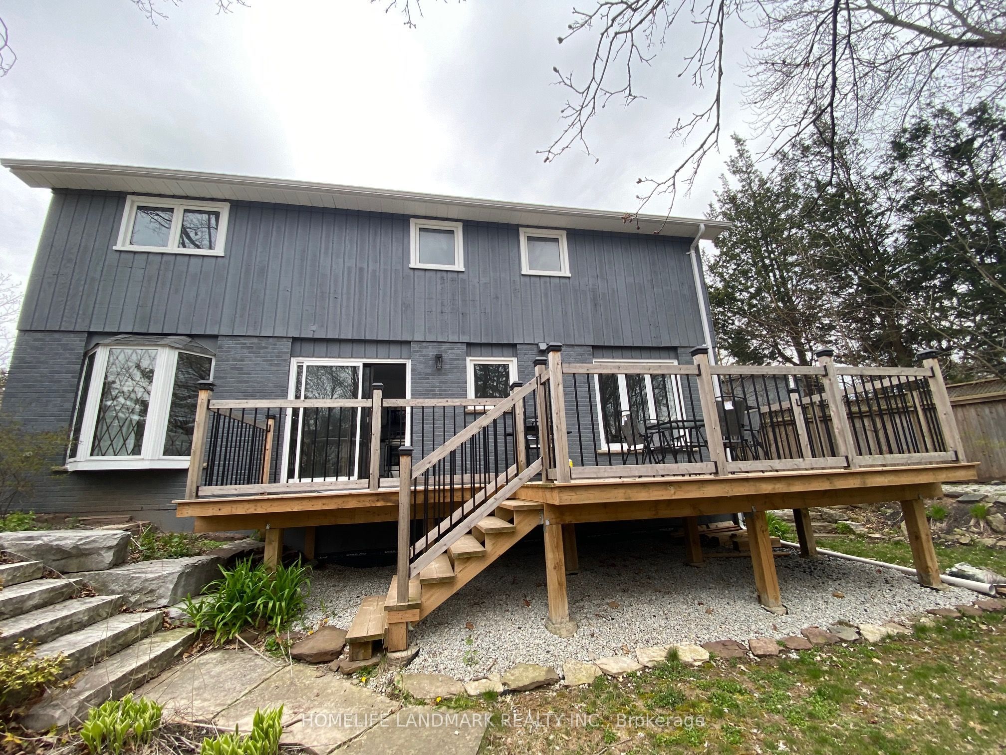 210 Valleyview Court, Oakville, ON L6L 5H8 photo 5