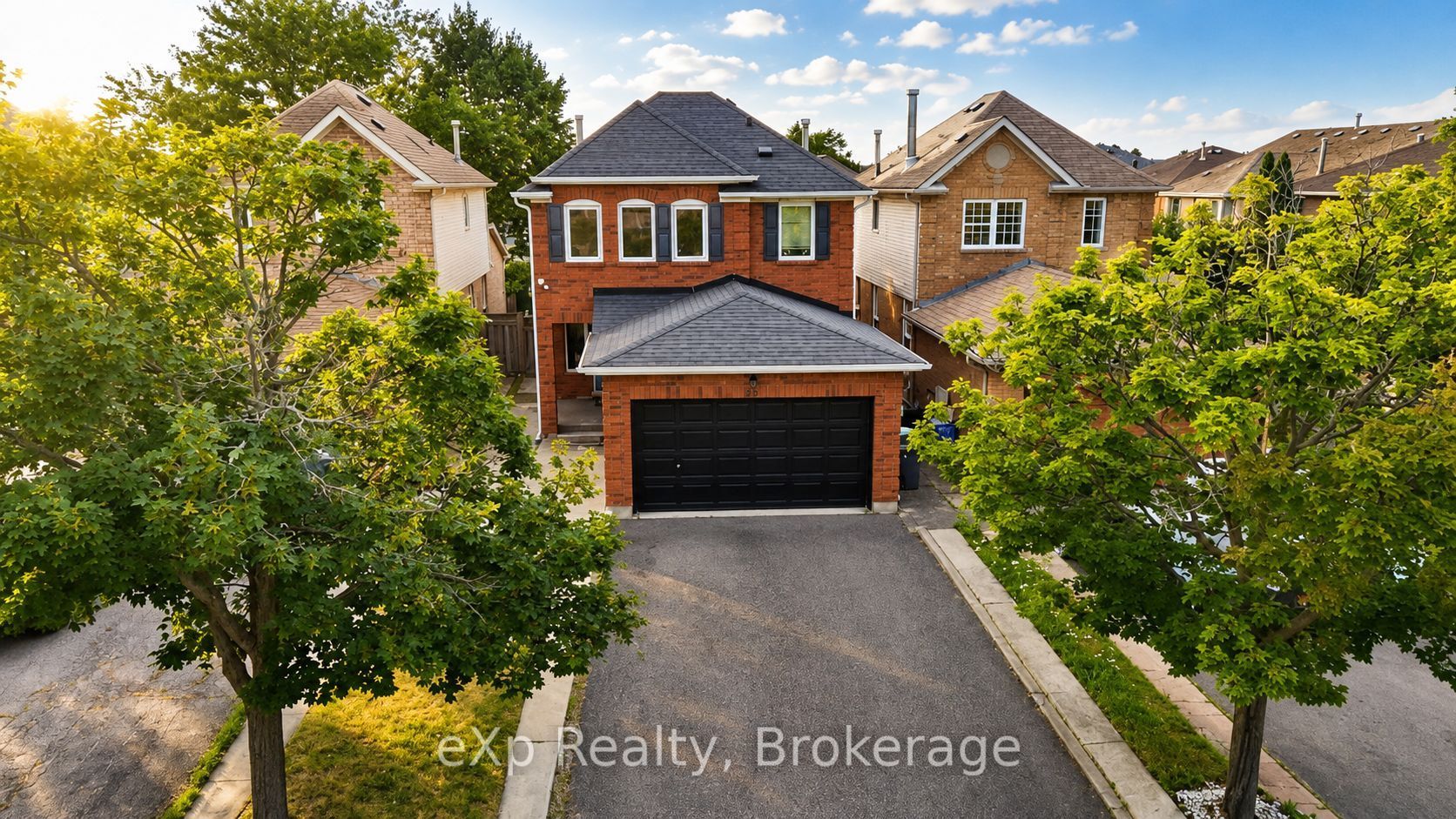39 Matterdale Avenue, Brampton, ON L6Y 4J6 photo 2
