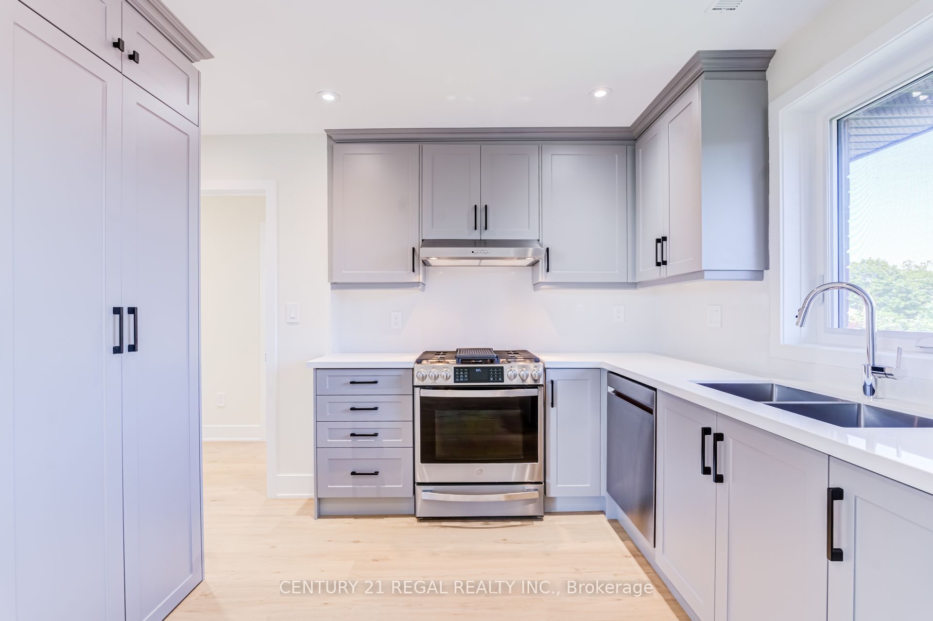 171 Gamma Street 3, Toronto, ON M8W 4G3 photo 5