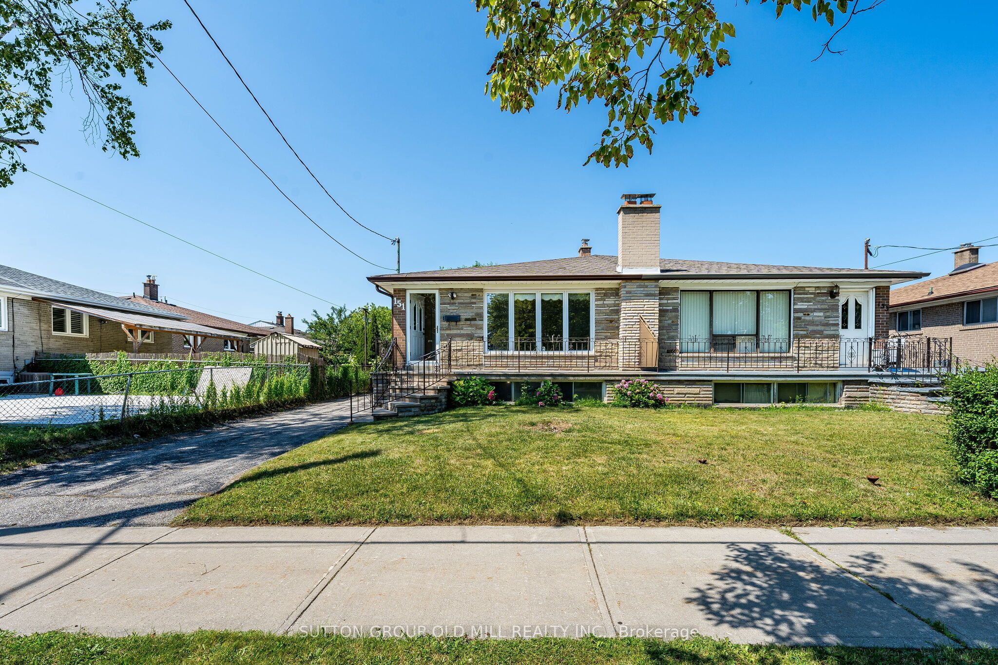 151 Lanyard Road, Toronto, ON M9M 1Z3