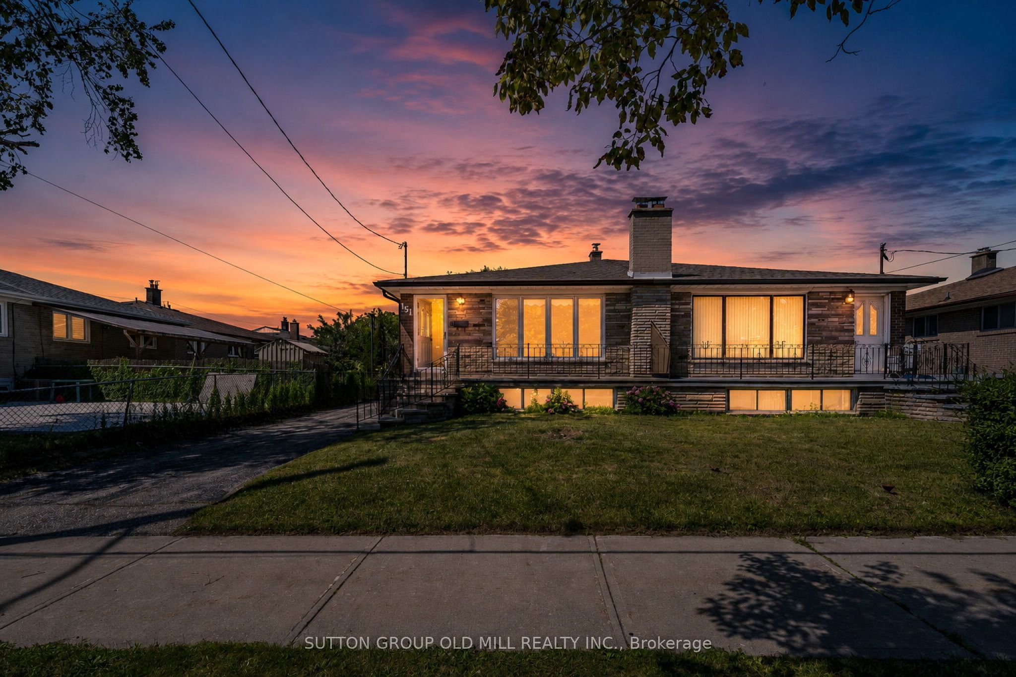 151 Lanyard Road, Toronto, ON M9M 1Z3 photo 2