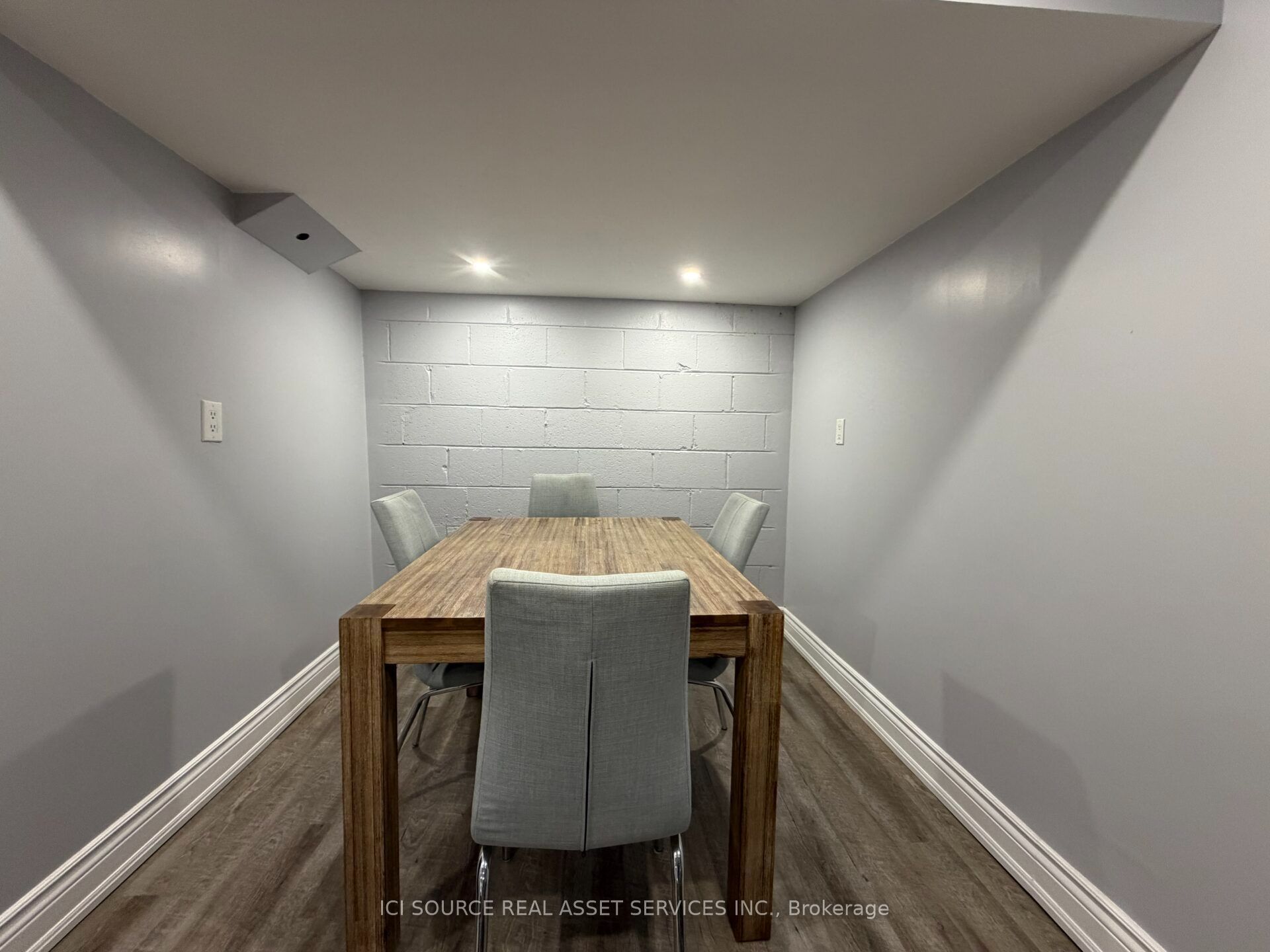 65 Glen Agar Drive Basement, Toronto, ON M9B 5M2 photo 5