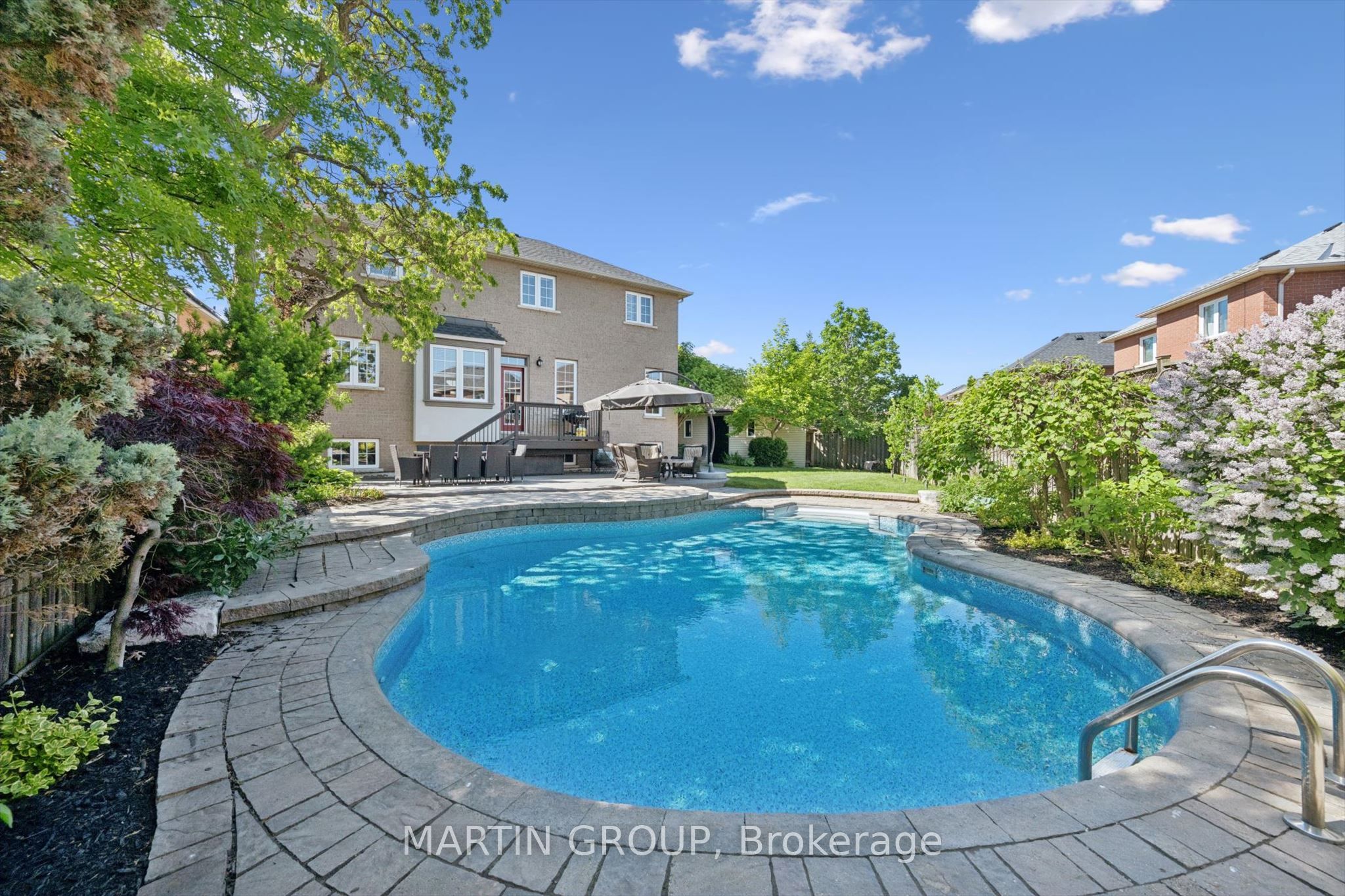 2283 Briargrove Circle, Oakville, ON L6M 5A5 photo 3