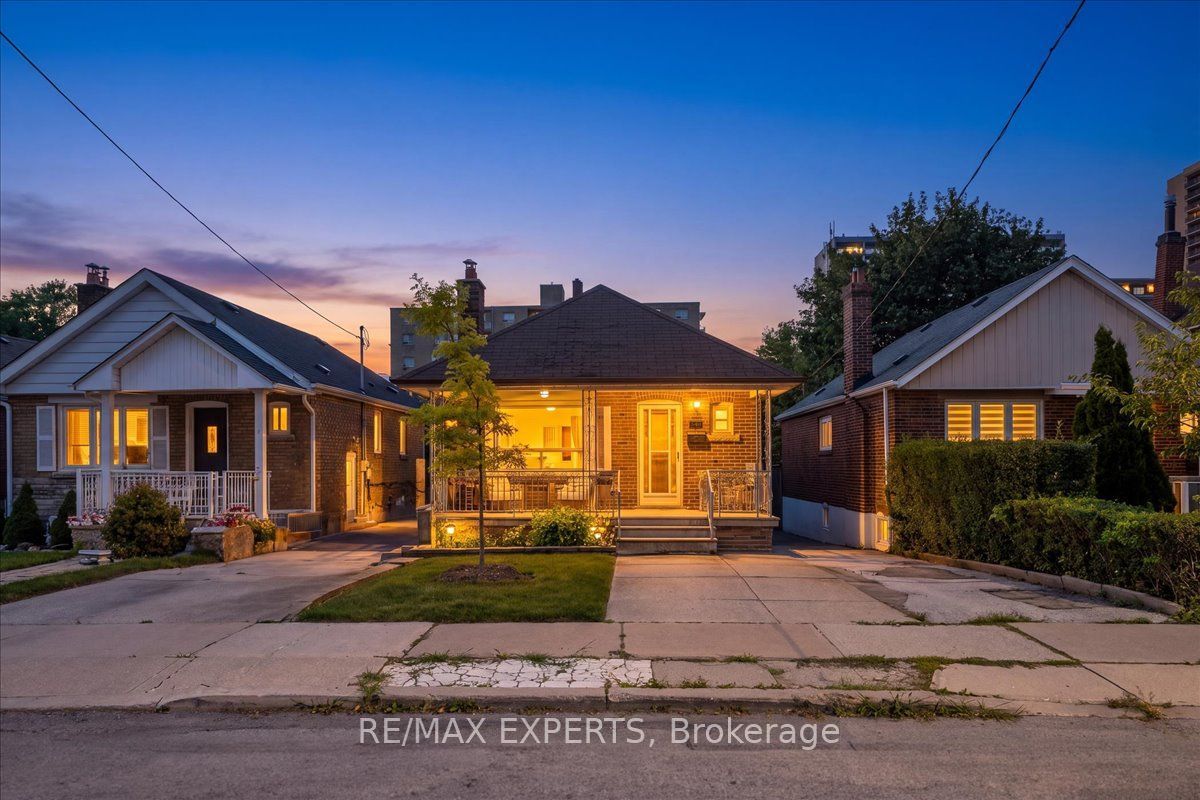 340 Whitmore Avenue, Toronto, ON M6E 2N4