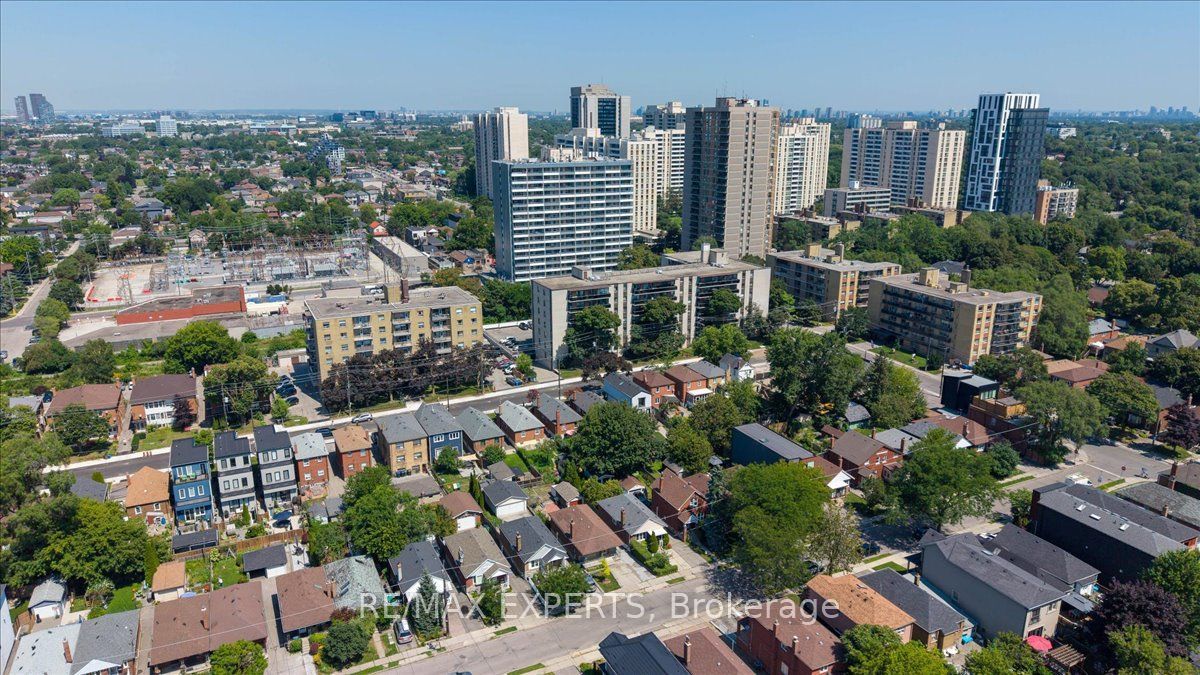 340 Whitmore Avenue, Toronto, ON M6E 2N4 photo 4