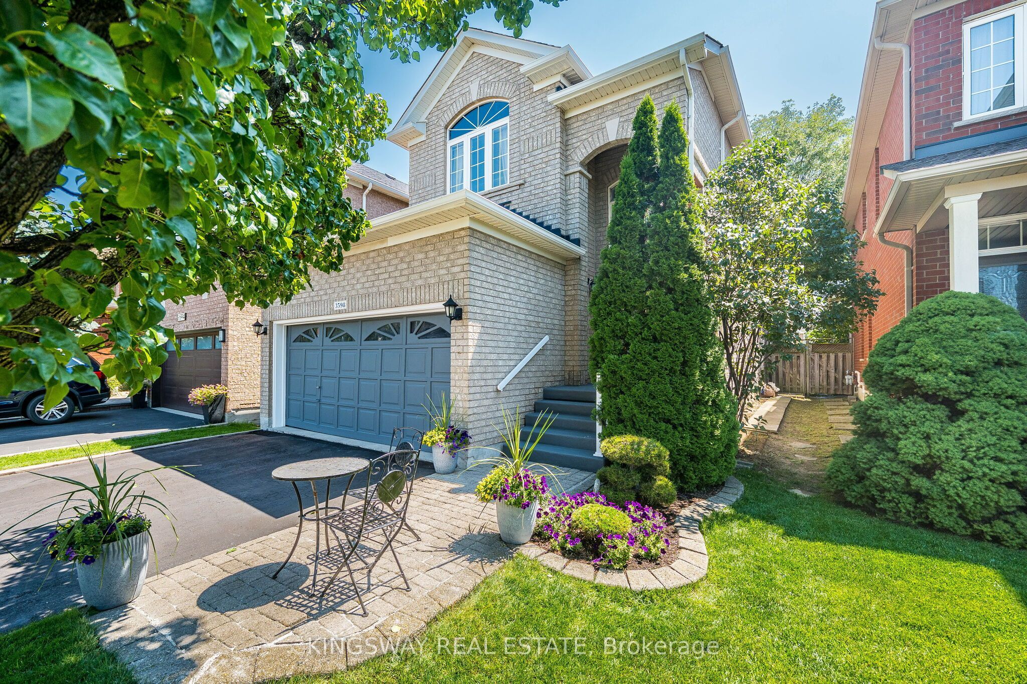 3598 Fountain Park Avenue, Mississauga, ON L5M 7G1 photo 2