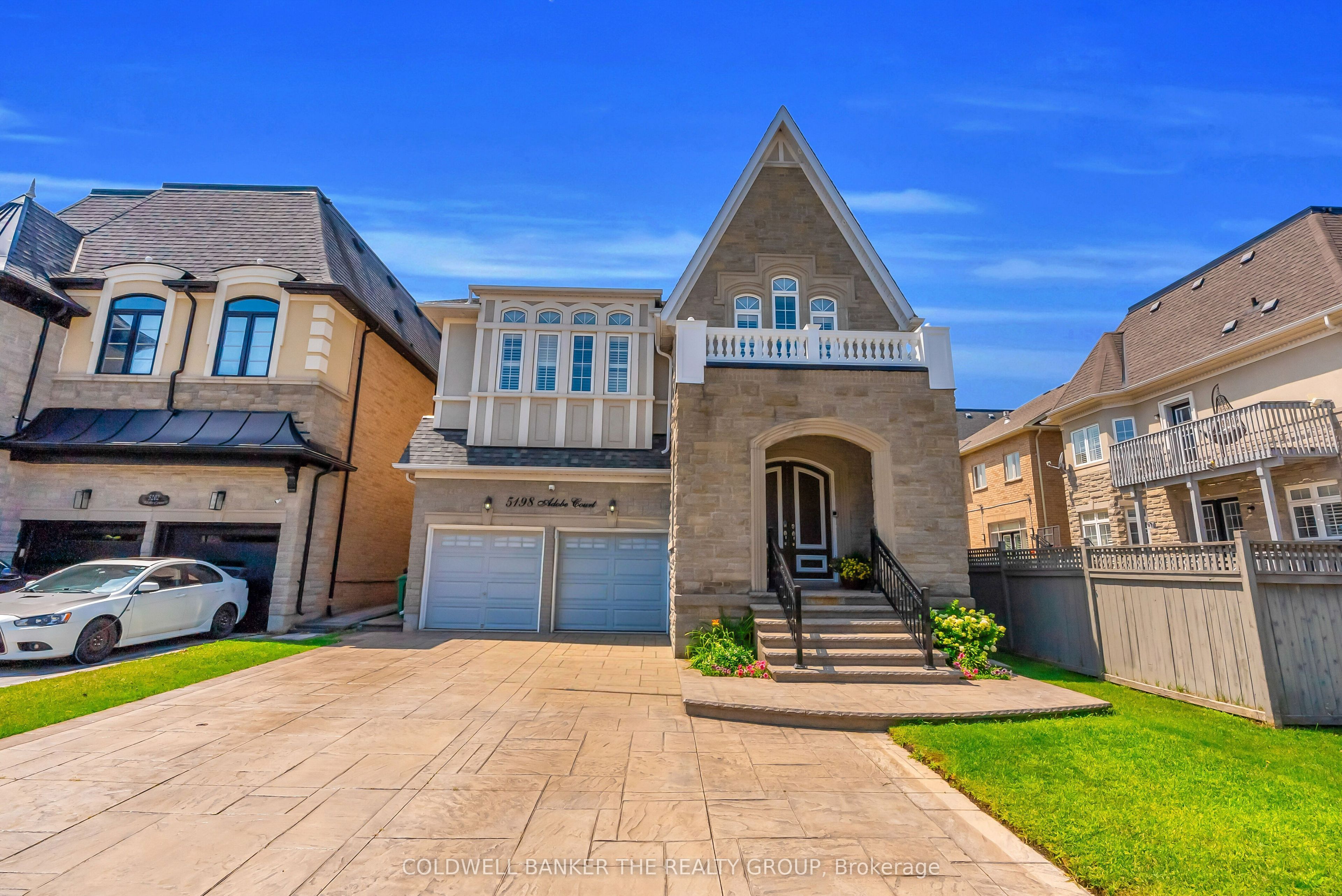 5198 Adobe Court, Mississauga, ON L5M 0K8 photo 2