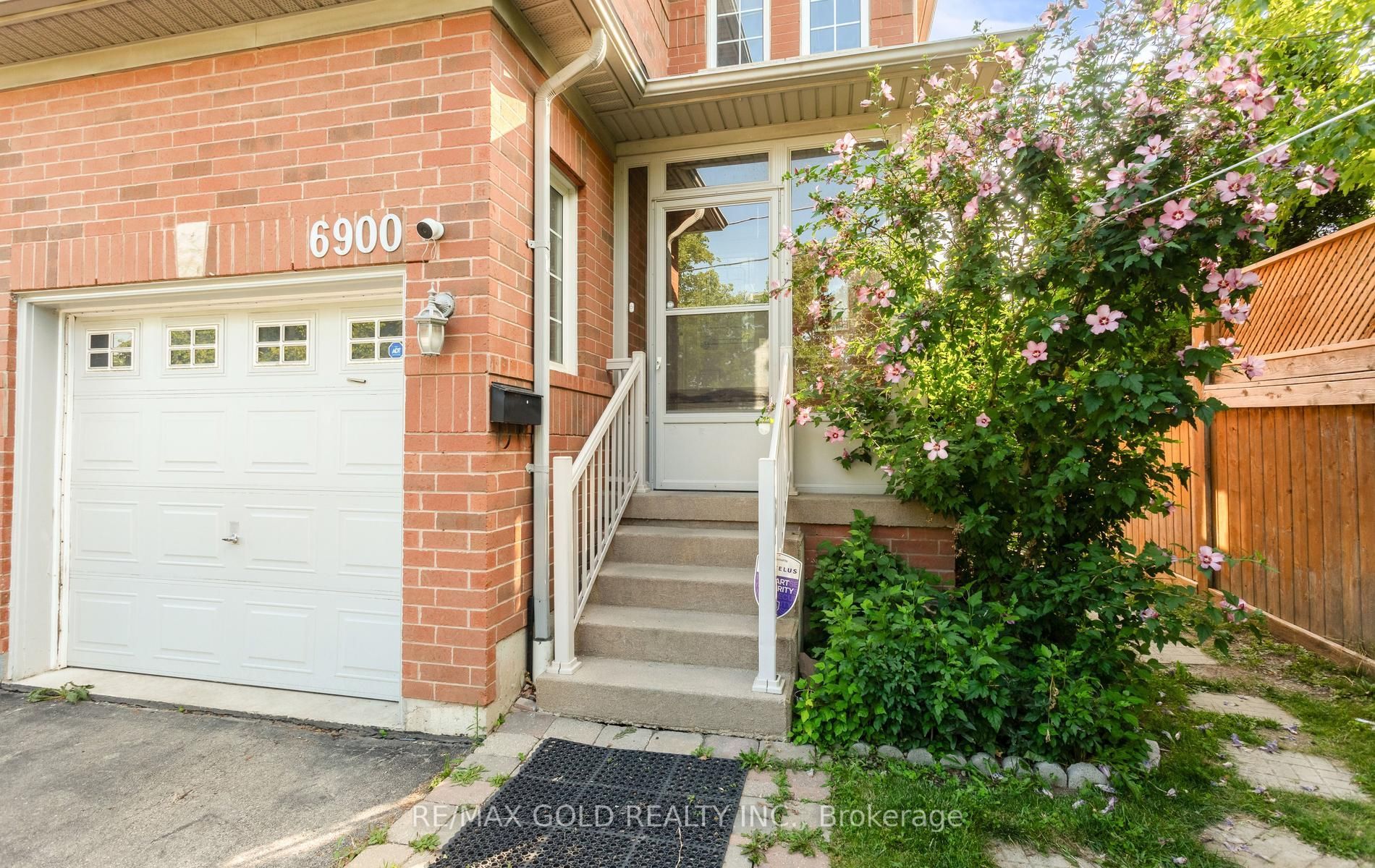 6900 Old Creditview Rd Road, Mississauga, ON L5N 8K5 photo 5