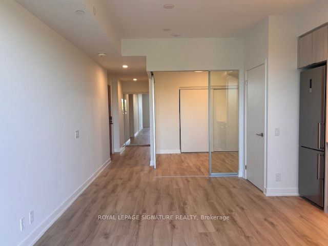 1660 Bloor Street W 612, Toronto, ON M6P 0C6 photo 4