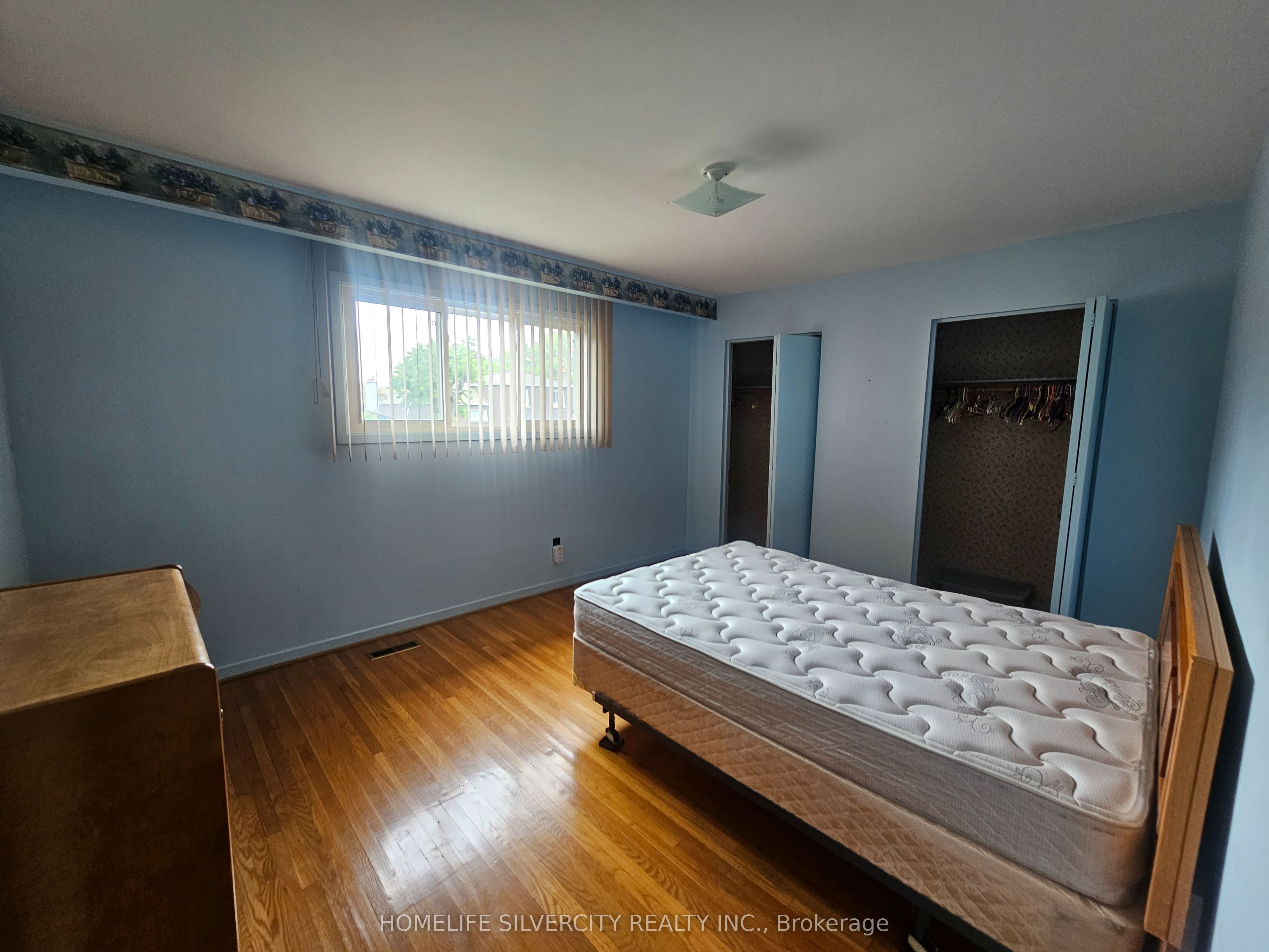 7746 Redstone Road, Mississauga, ON L4T 2B9 photo 4