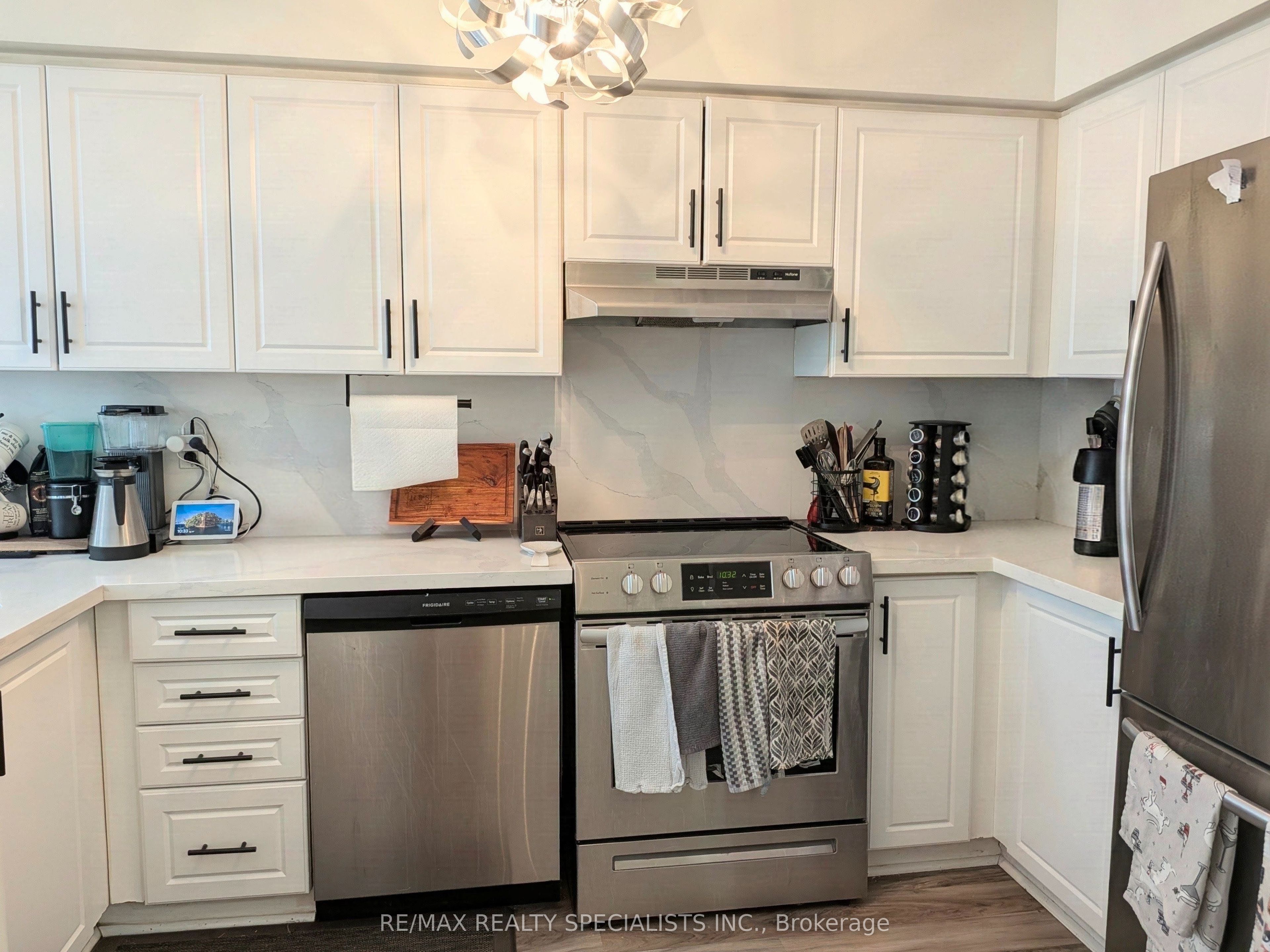 2110 Cleaver Avenue 121, Burlington, ON L7M 3Z4 photo 4
