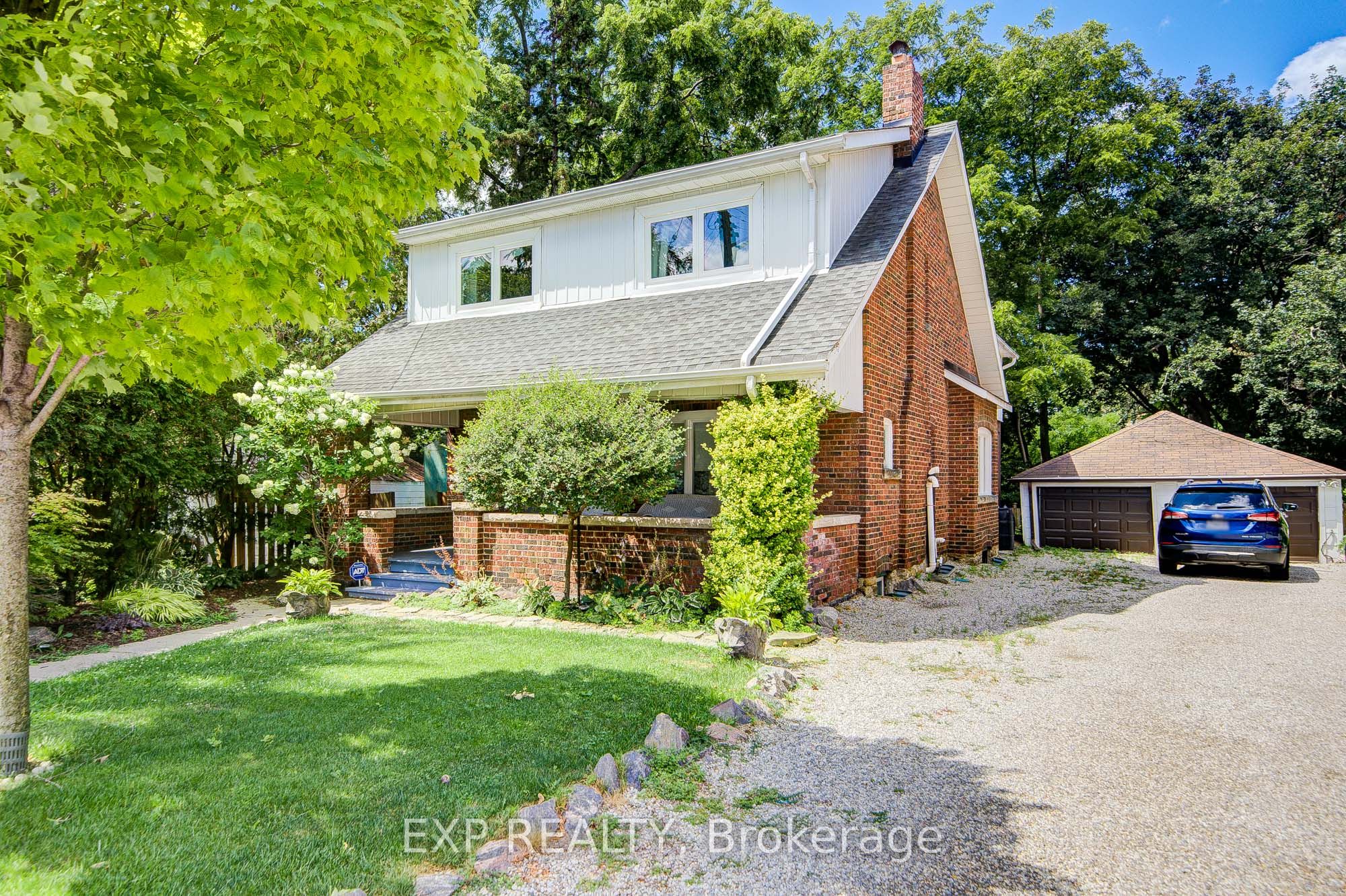 10 King Street Crescent, Toronto, ON M9N 1K6 photo 2