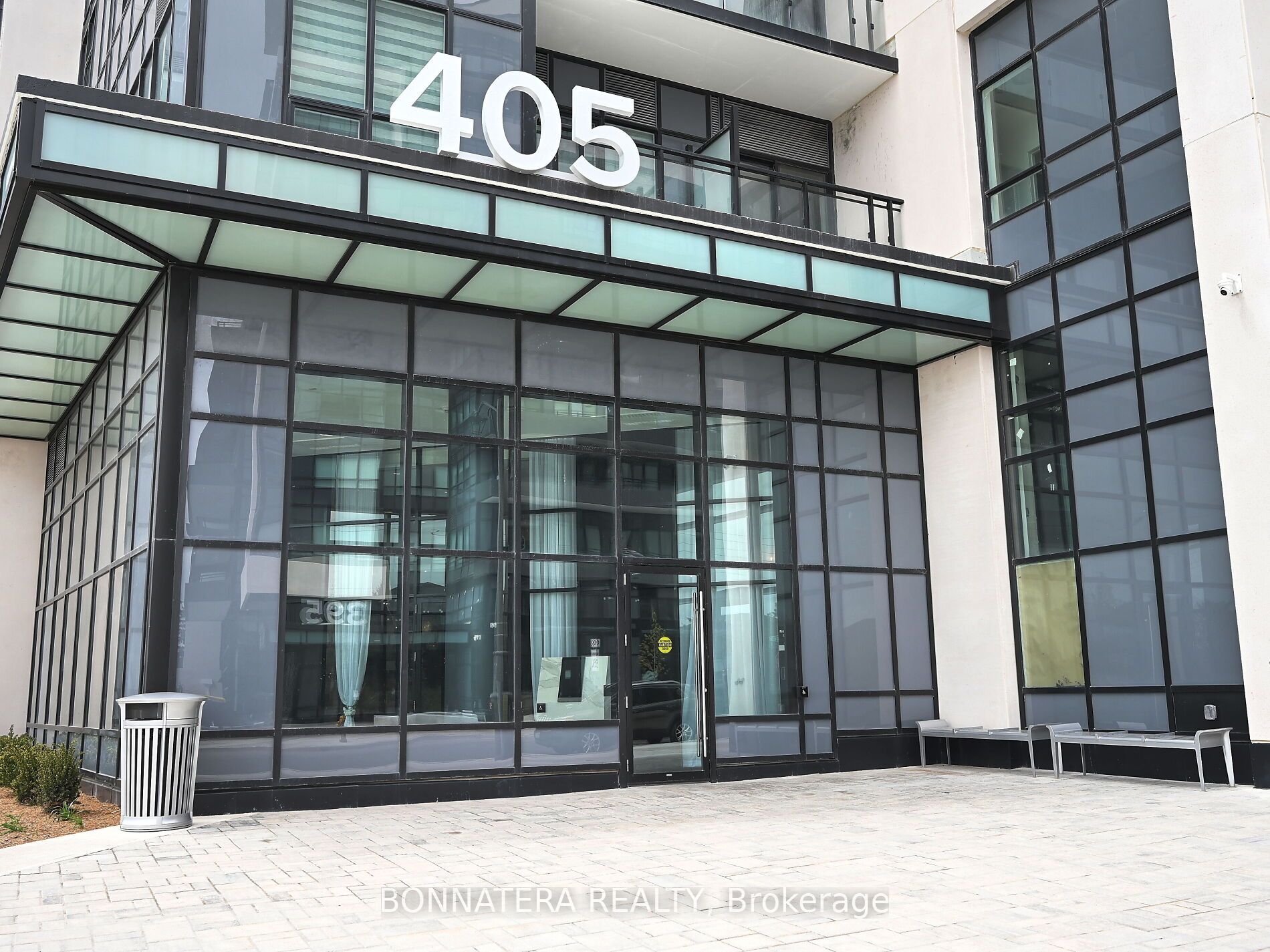 405 Dundas Street W 319, Oakville, ON L6M 5P9 photo 3