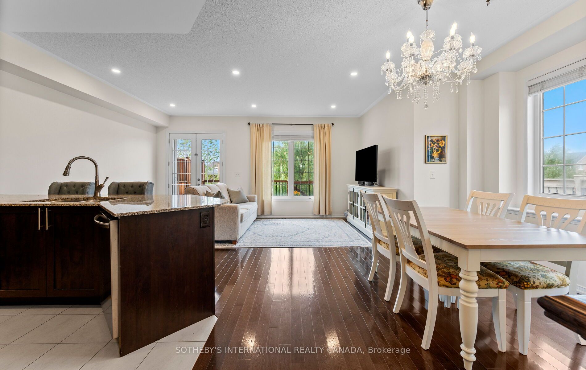 745 Farmstead Drive 21, Milton, ON L9T 8B1 photo 4