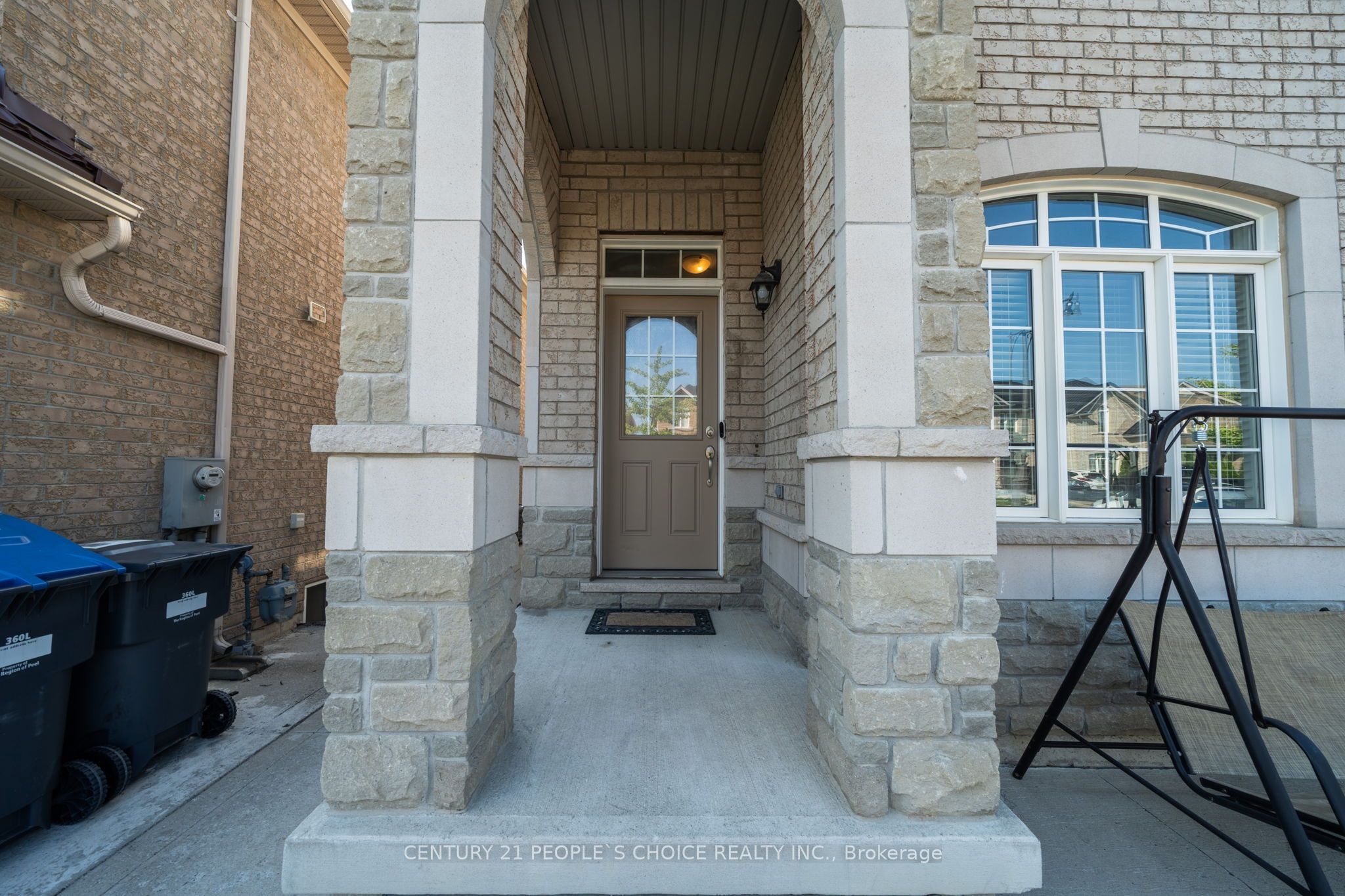 86 Daden oaks Drive, Brampton, ON L6P 3R9 photo 4
