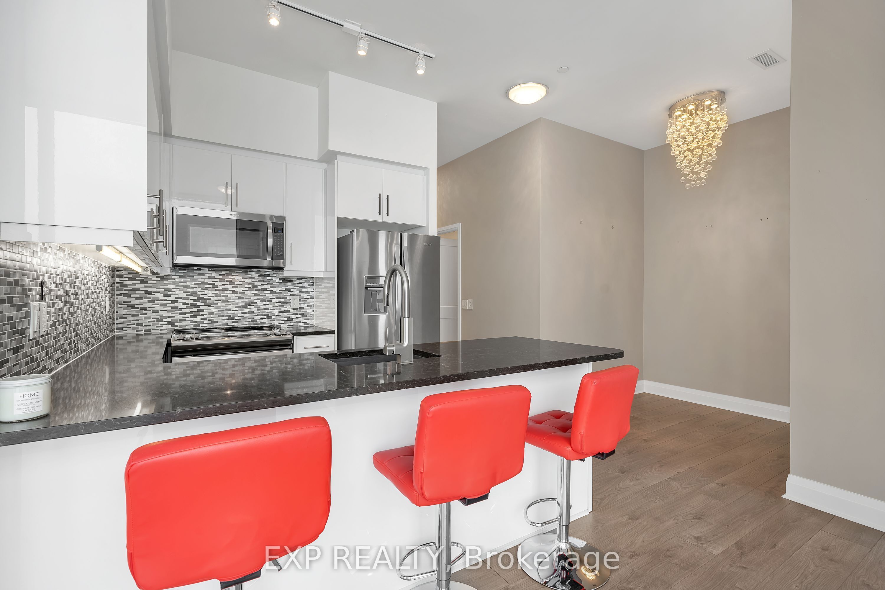 15 Zorra Street Ph04, Toronto, ON M8Z 0C1 photo 2