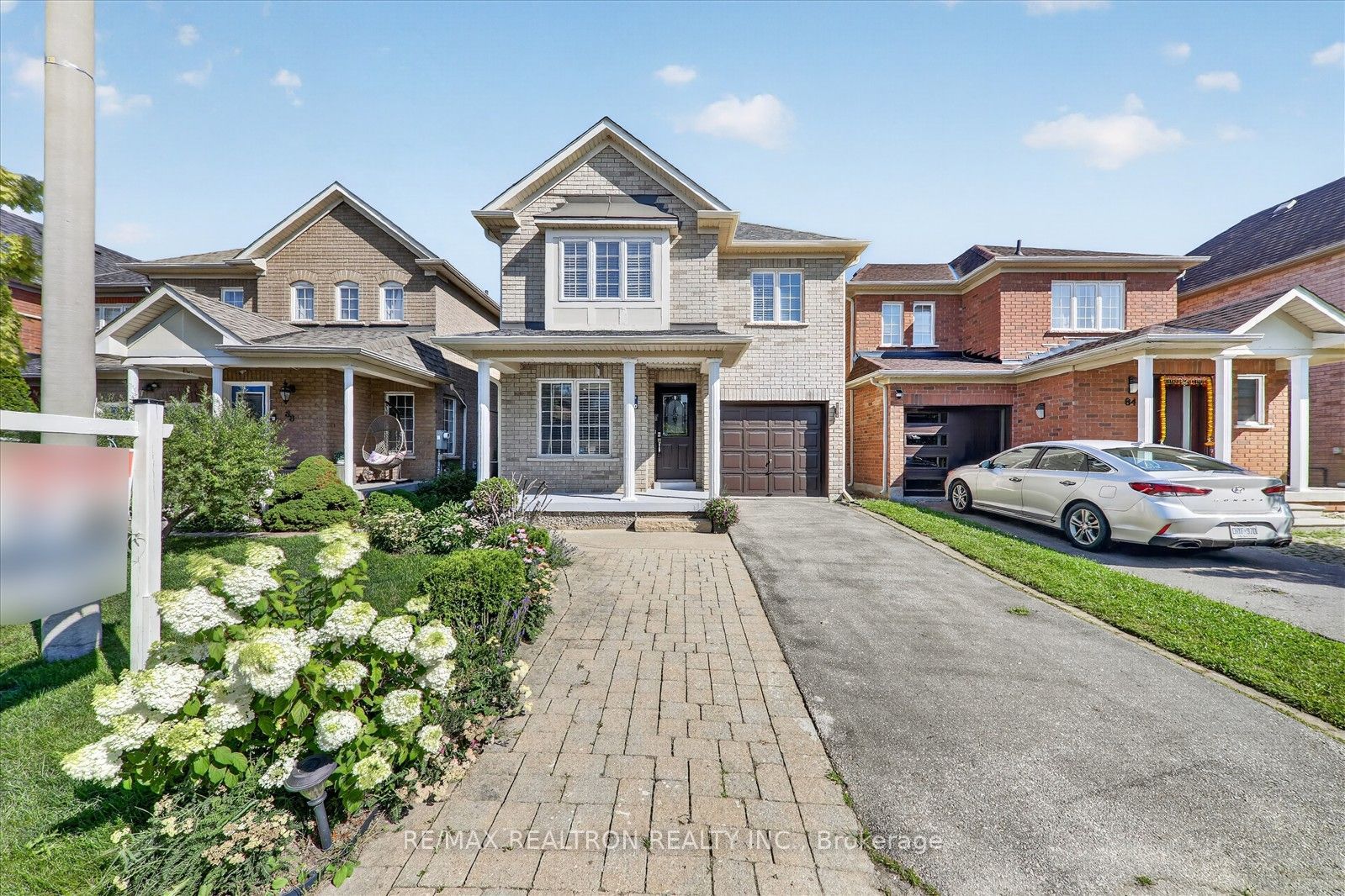 86 Tideland Drive, Brampton, ON L7A 2W1 photo 2