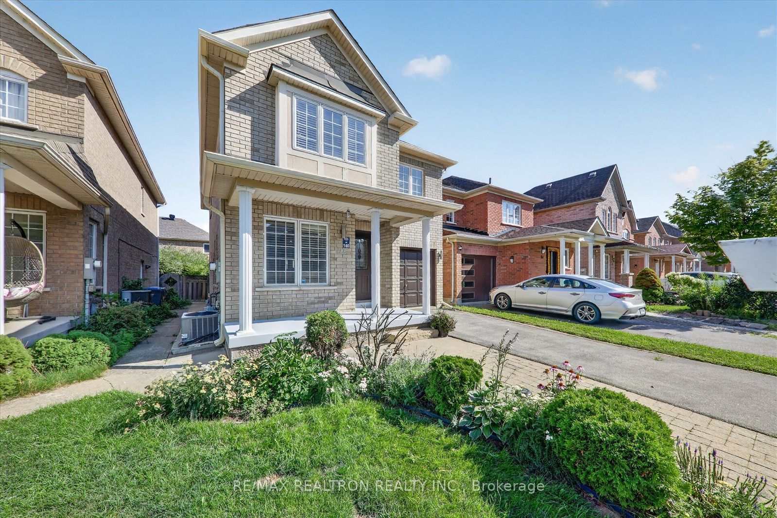 86 Tideland Drive, Brampton, ON L7A 2W1 photo 4