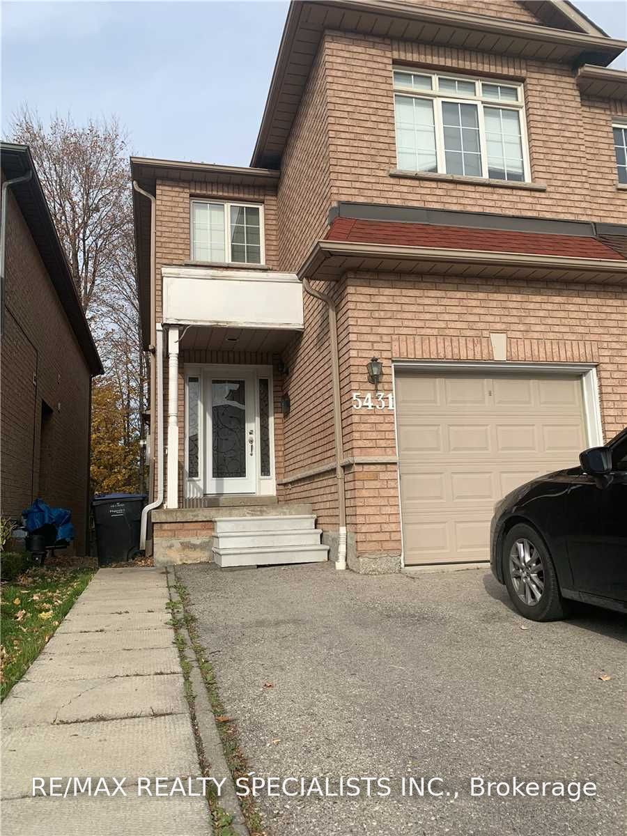 5431 Tree Crest Court Lower, Mississauga, ON L5R 3Z8 photo 2