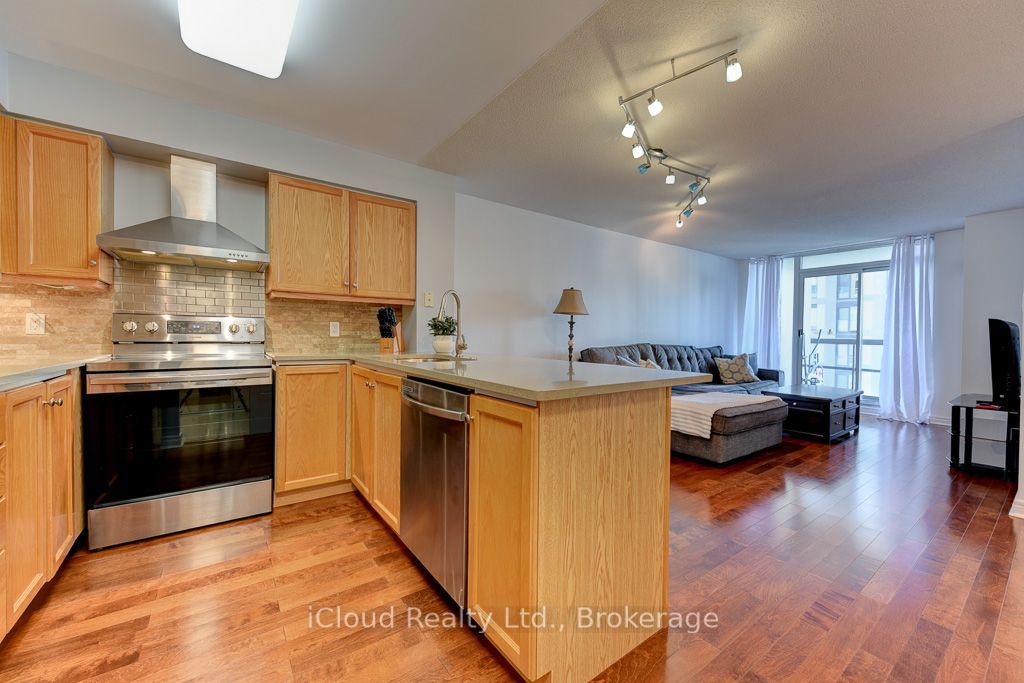 156 Enfield Place 1902, Mississauga, ON L5B 4L8 photo 5