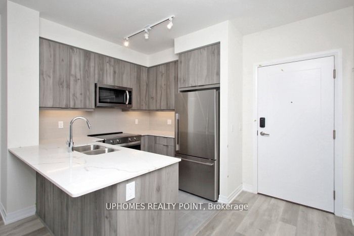15 Watergarden Drive 415, Mississauga, ON L5R 0H4 photo 2