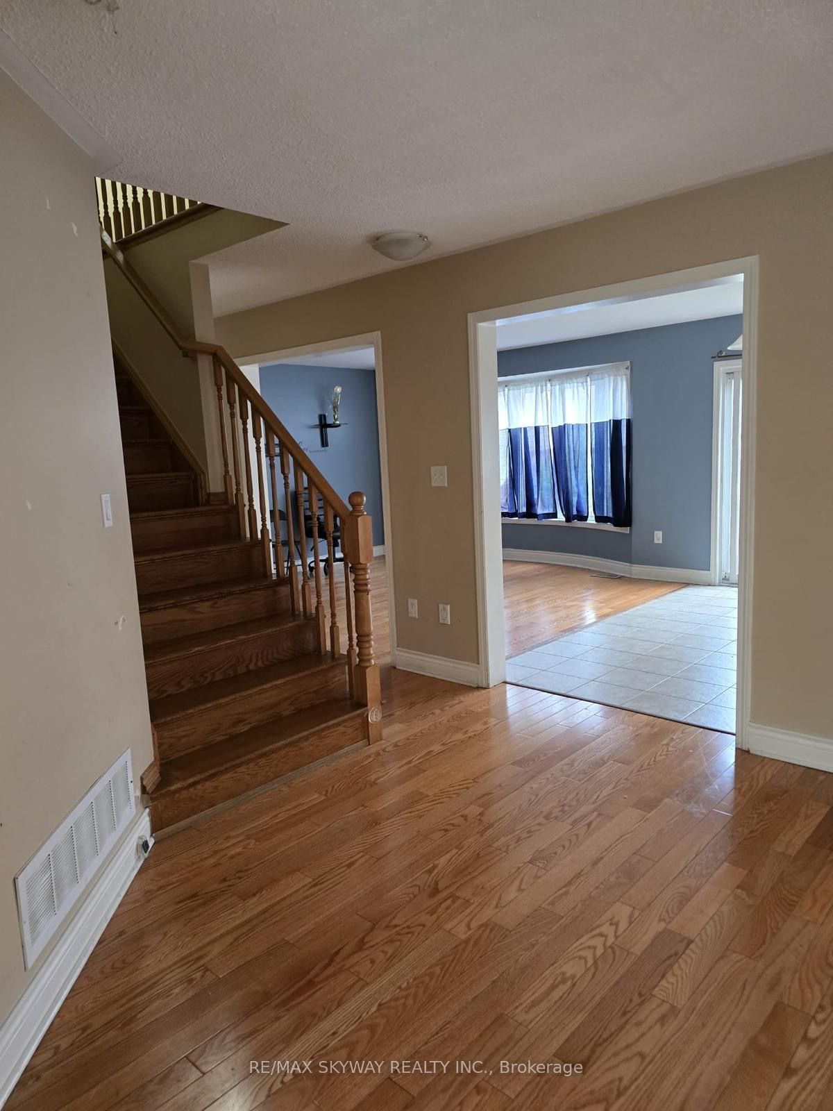 18 Long Meadow Road, Brampton, ON L6P 2A2