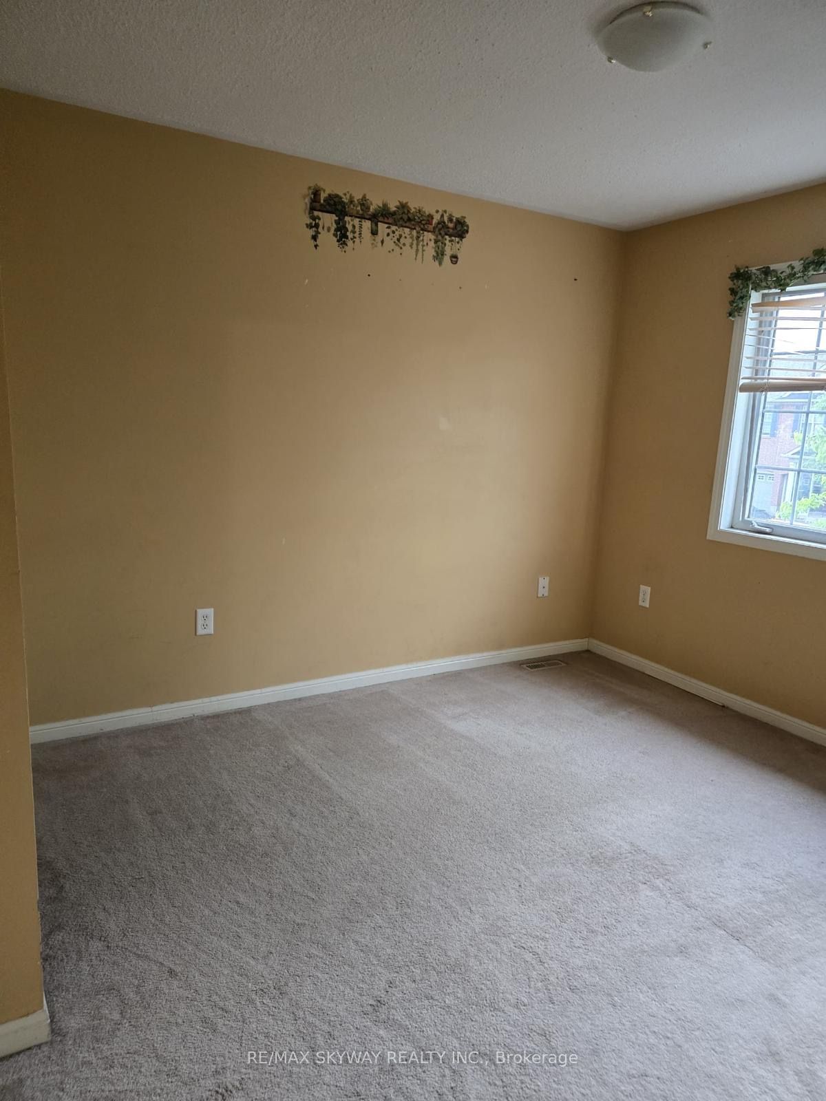 18 Long Meadow Road, Brampton, ON L6P 2A2 photo 4